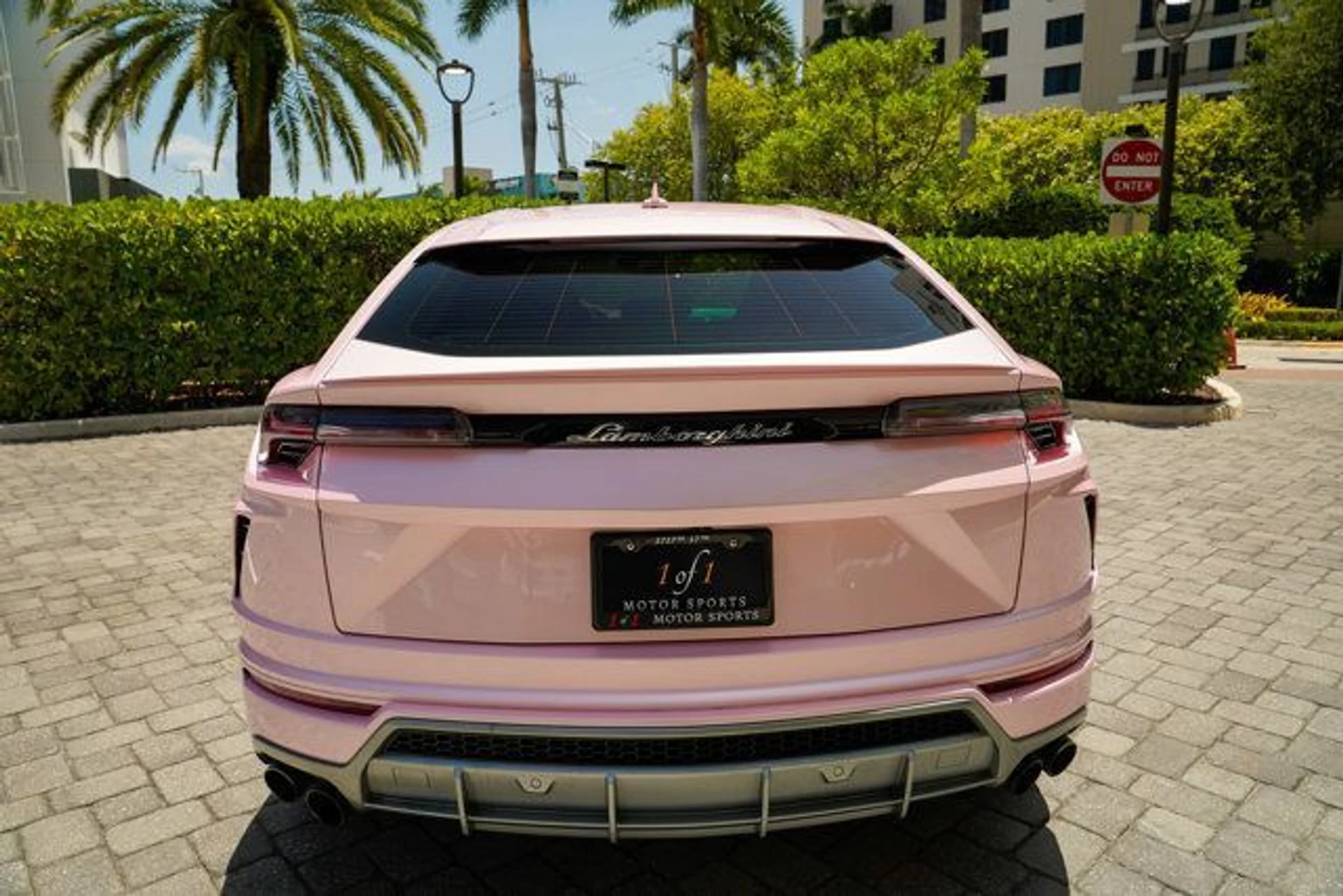 mph022_3736372457_used_2021_lamborghini_urus_awd_14354_22713615_23_640_d0090c8d2f