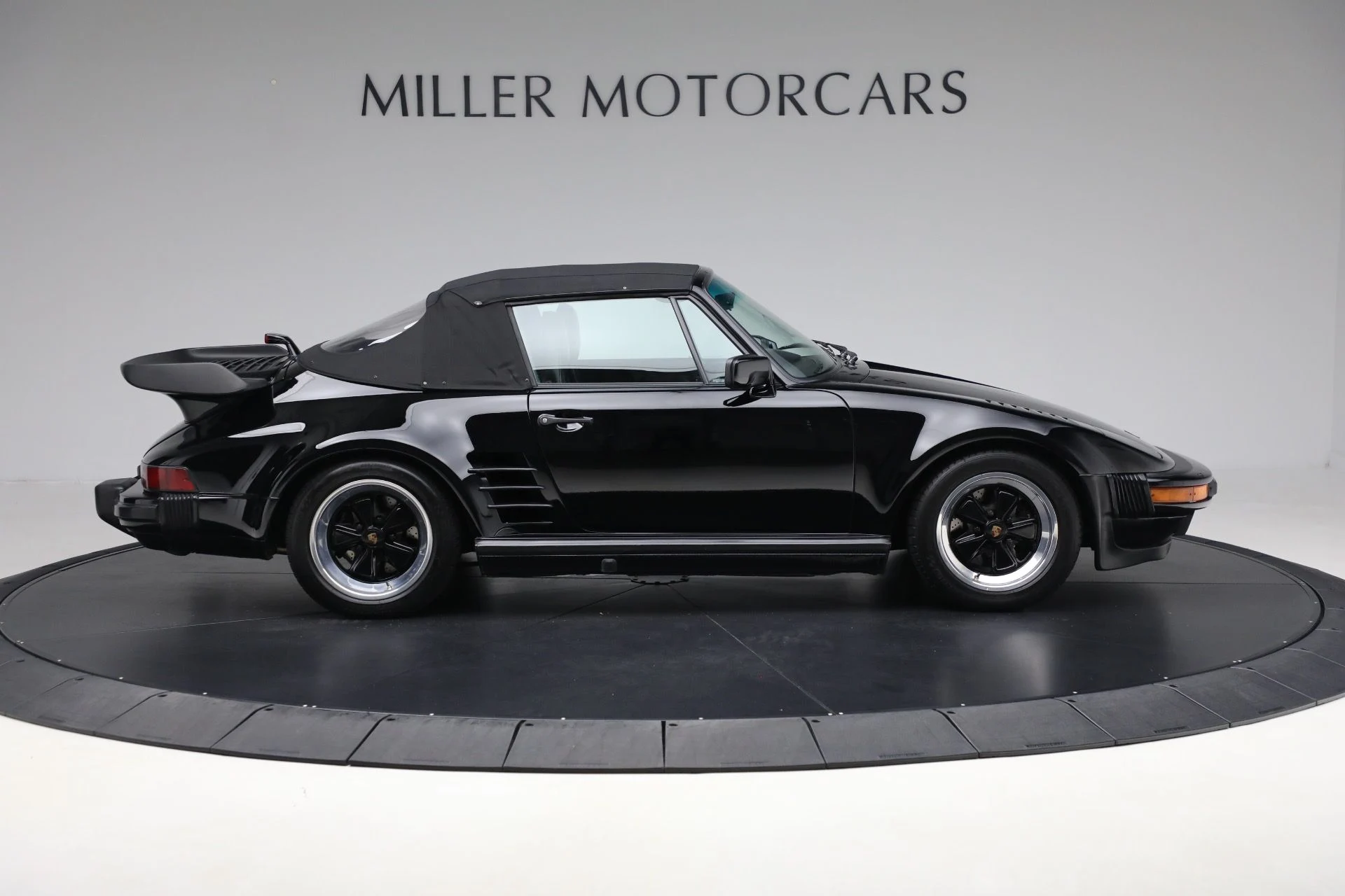 mph022_3741145310_Used_1989_Porsche_911_Carrera_Turbo_a8b357d8c9