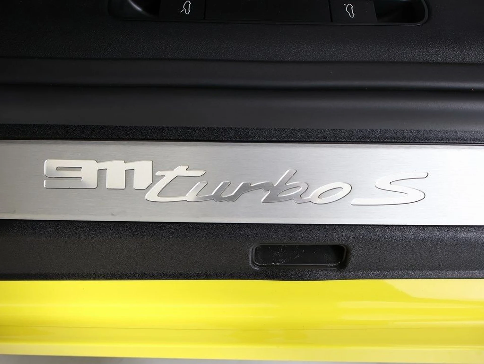 mph022_3744112392_5bc88f9666206e9639752e2d347a7173x_b631b1d232