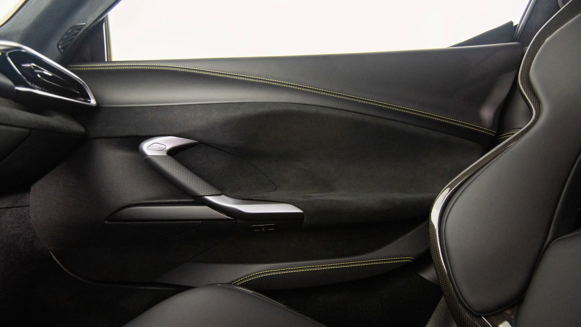 mph022_3744590014_44ae9f56cd554c3d82eb654a24aae57c_e04b6b94b2