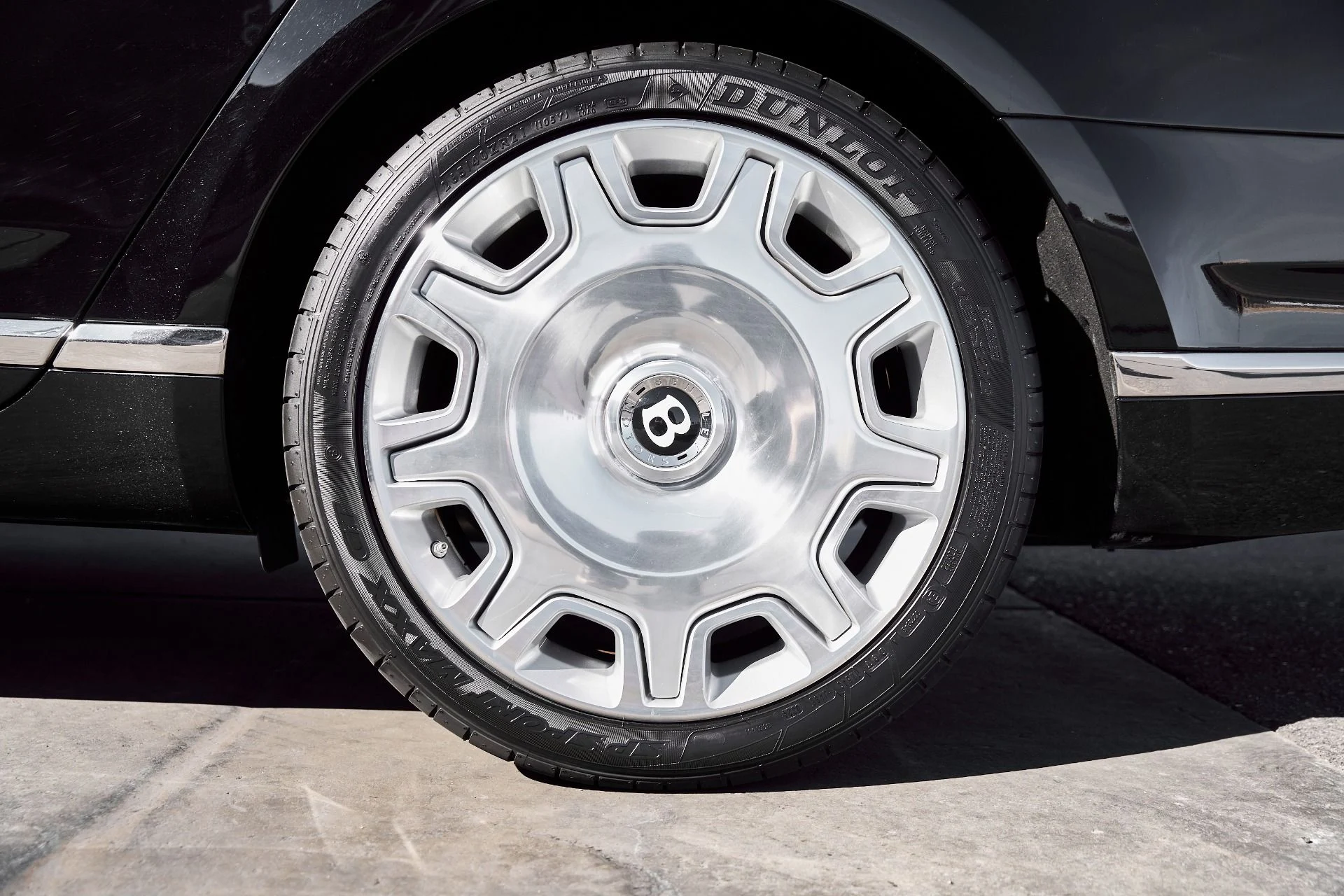 mph022_3749755331_Used_2019_Bentley_Mulsanne_Base_1773861350_913dd5a810