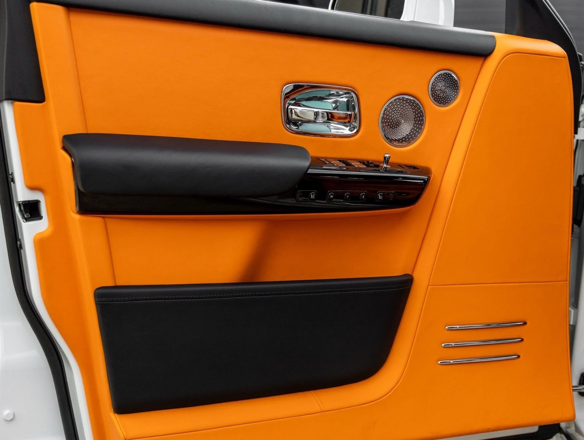 mph022_3752784696_23_8cd0872634