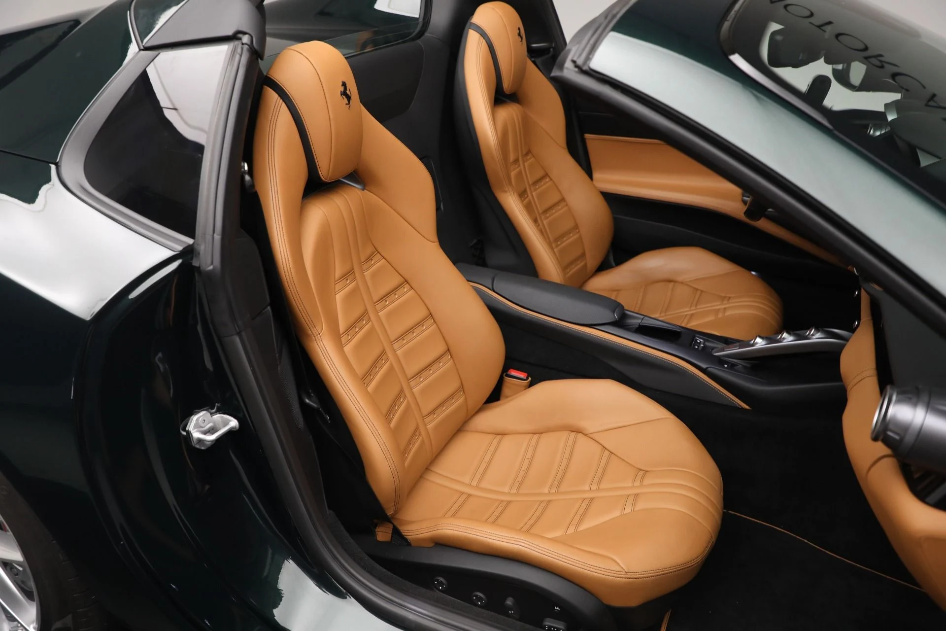 mph022_3753993350_Used_2021_Ferrari_812_GTS_9f731da8f9