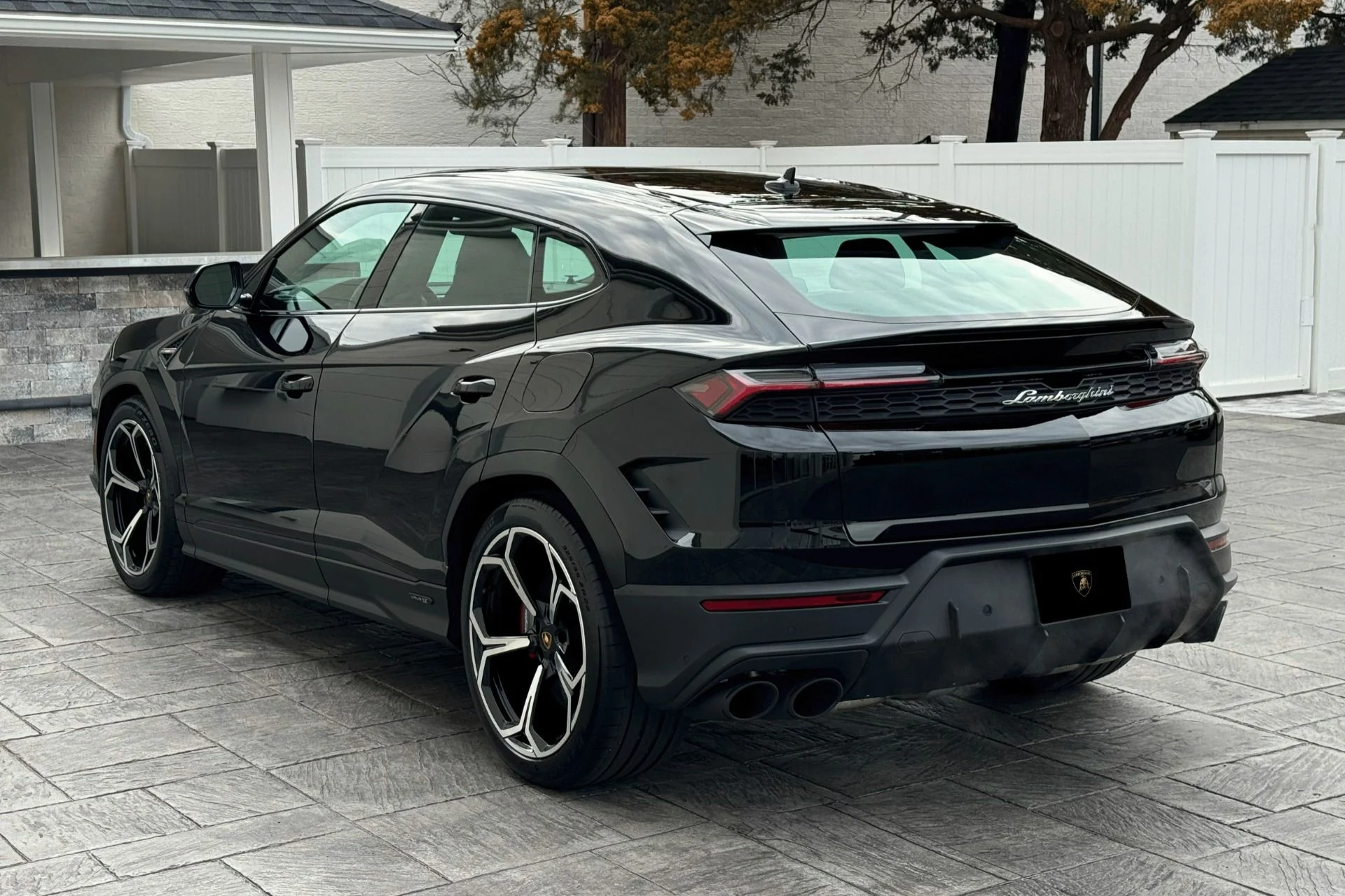 mph022_375411723_Used_2025_Lamborghini_Urus_SE_1744358448_b13eaf4b34