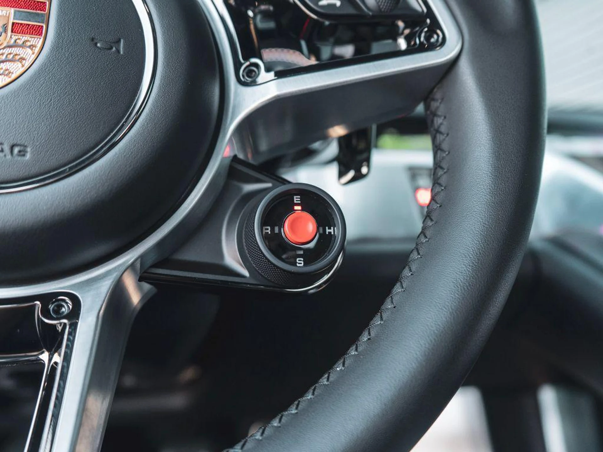 mph022_3755166561_lqv_ODLC_Gg_R_Mf_ZG_J011w4_Xminzs_a293f062b7