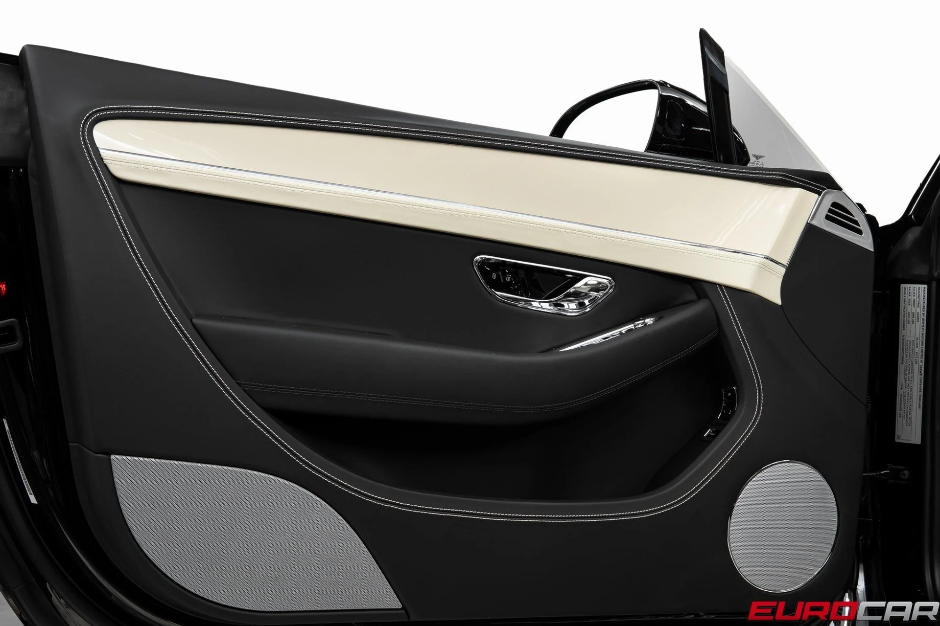 mph022_3756684129_image_23_96bd15feb7