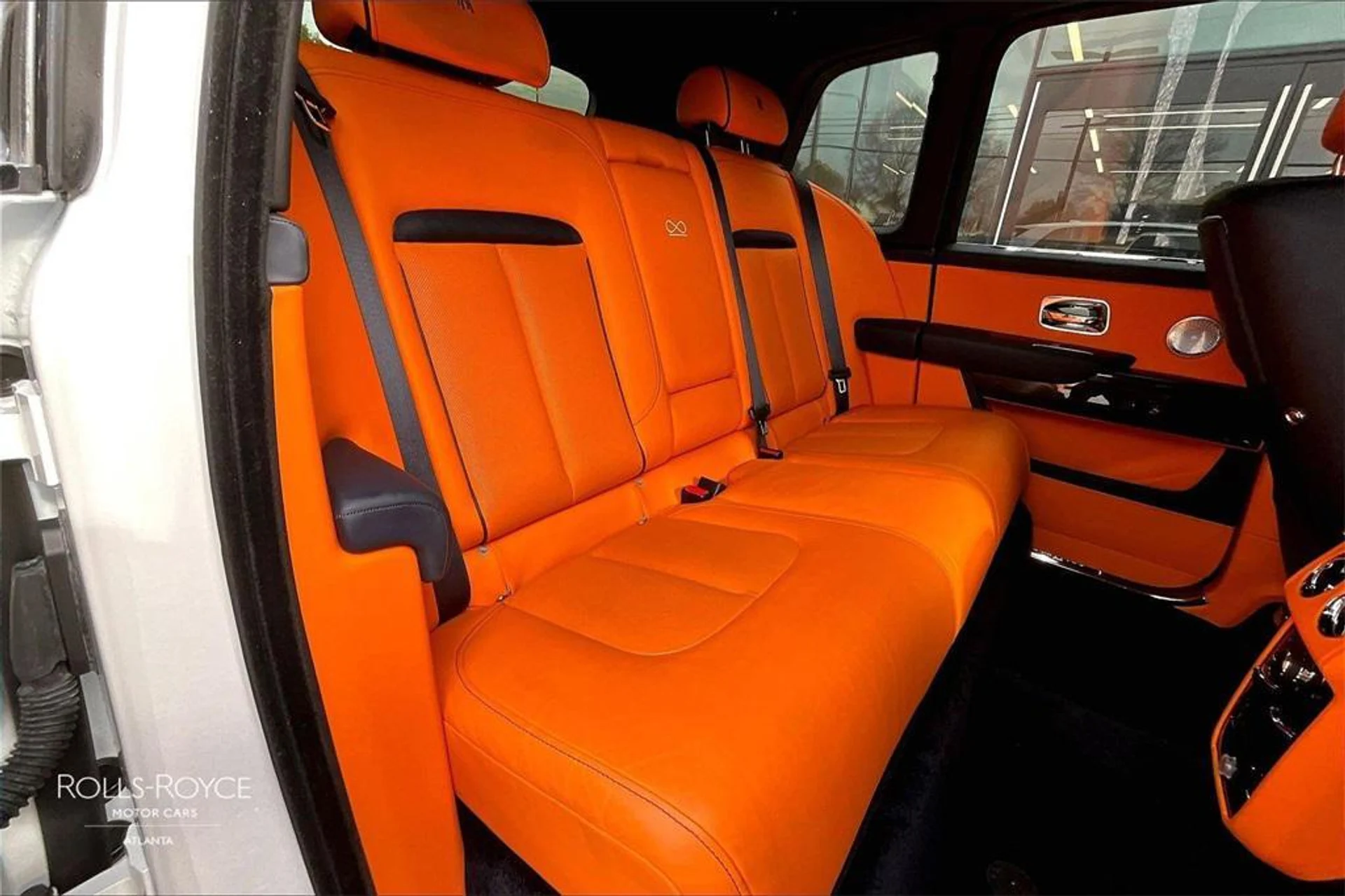 mph022_3757118167_a_Cw_W_O4_Apvgv0na_U1_R_Bp_Pt_Rl_DCM_61cb6ca5e0