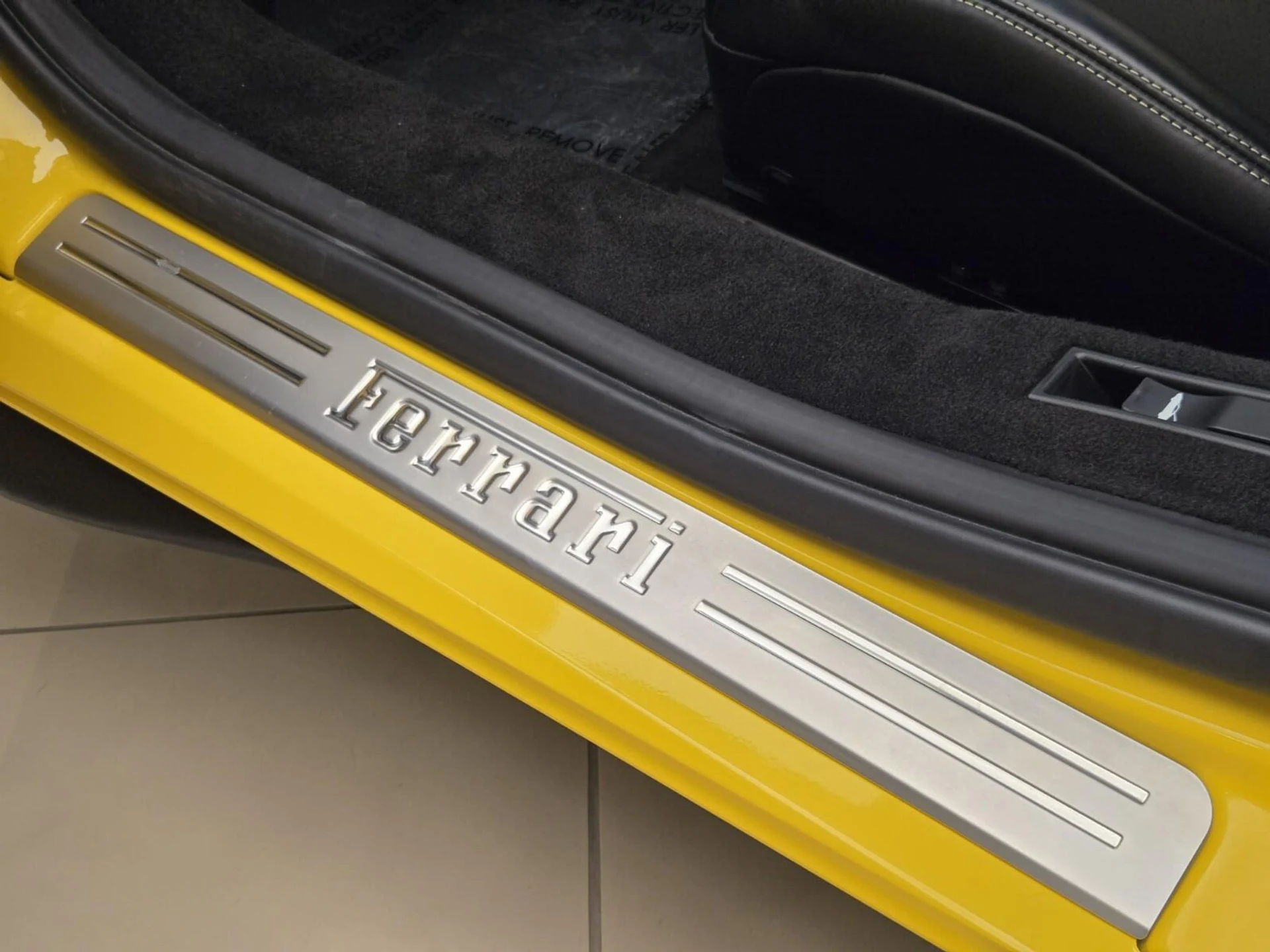 mph022_3761505013_Used_2021_Ferrari_F8_Spider_1766213868_55b0eb5f40