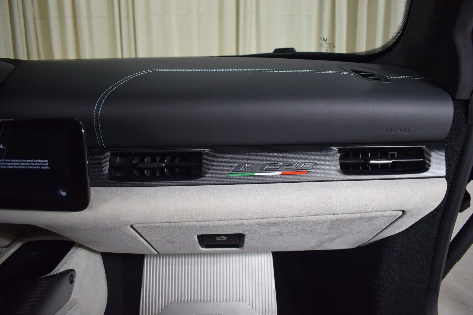 mph022_3765390467_2fc3abcbe21b4fd5a8cc0bb517f902d7x_b398198270