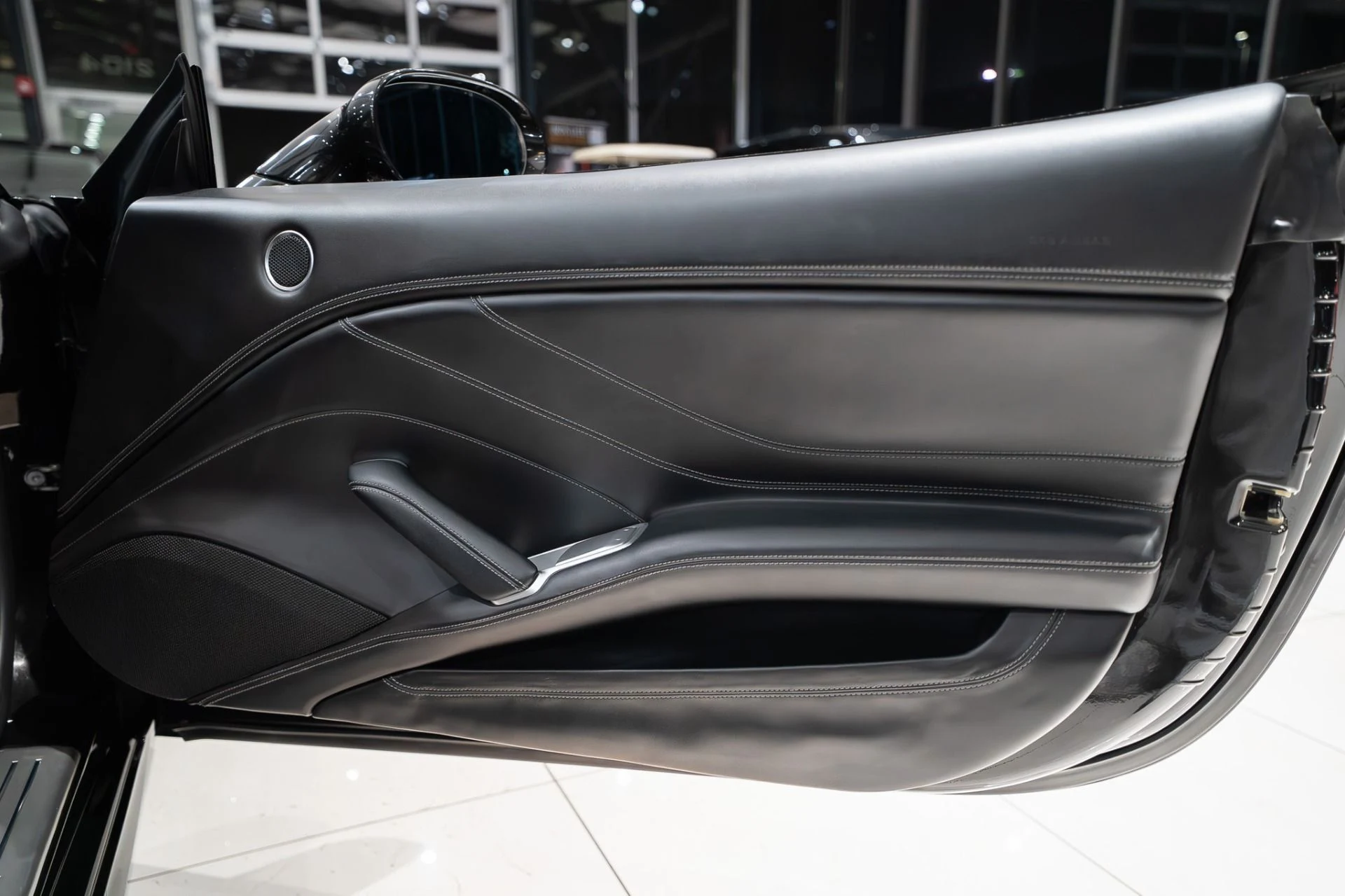 mph022_3765650082_13472_p23_l_a336a7e699