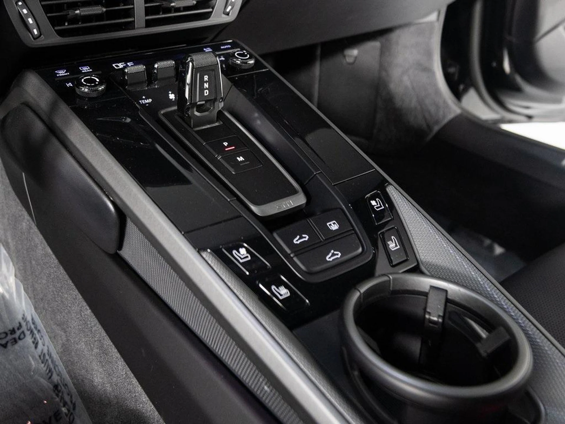 mph022_3769192577_gx_Fo_Xh_Ce_U_Gp_DM_Gc_G_Yf_Y0_W_Dx_TR_Uc_4f49116f5d