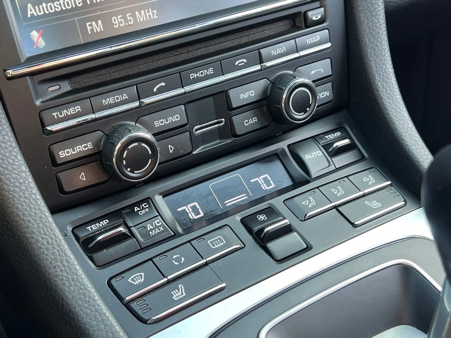 mph022_3771056909_30c79e769d6619585c04bd45a966b683x_15da477b1a