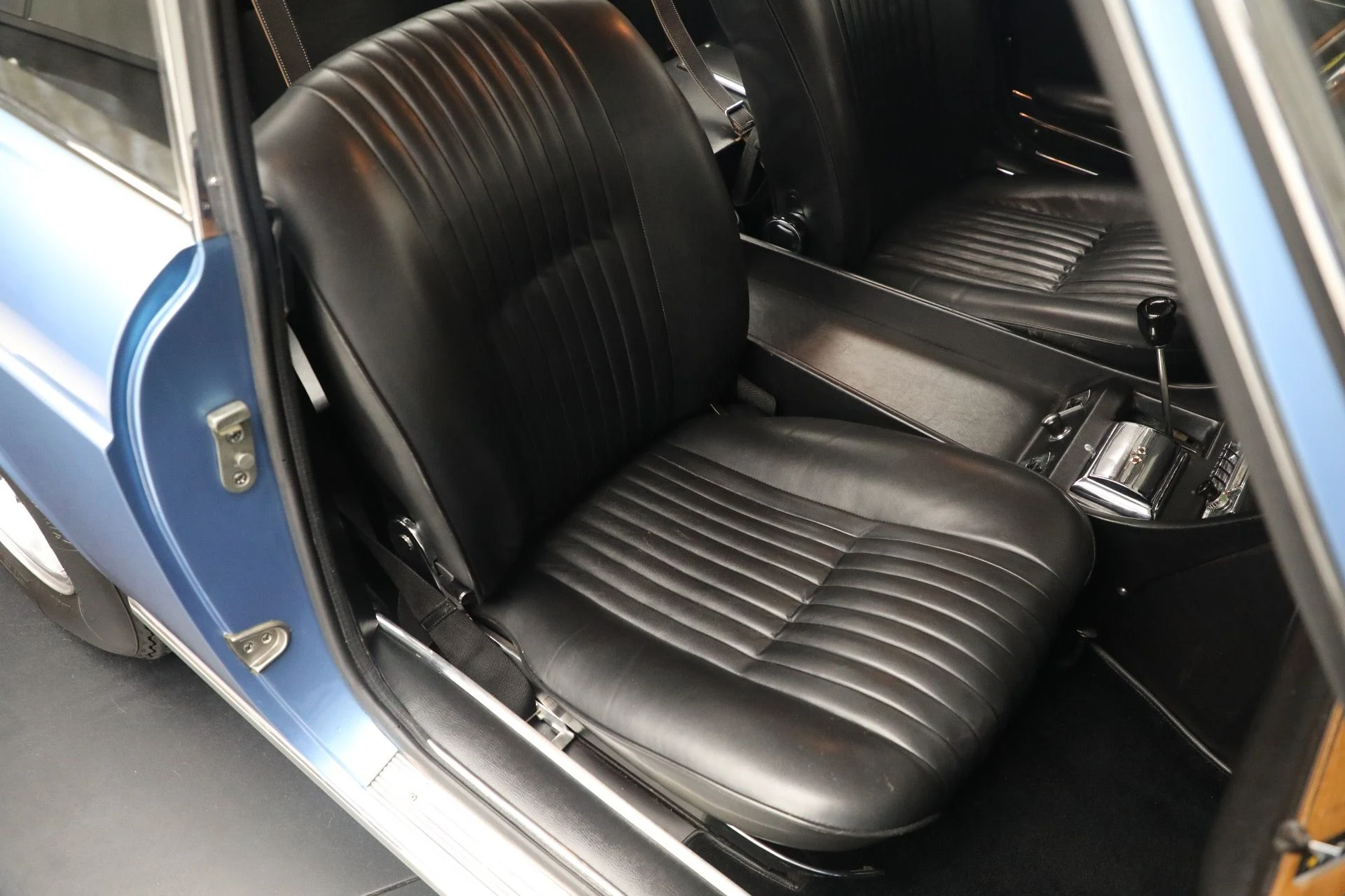 mph022_3771988312_Used_1967_Ferrari_330_GTC_1762014382_22e39939fb