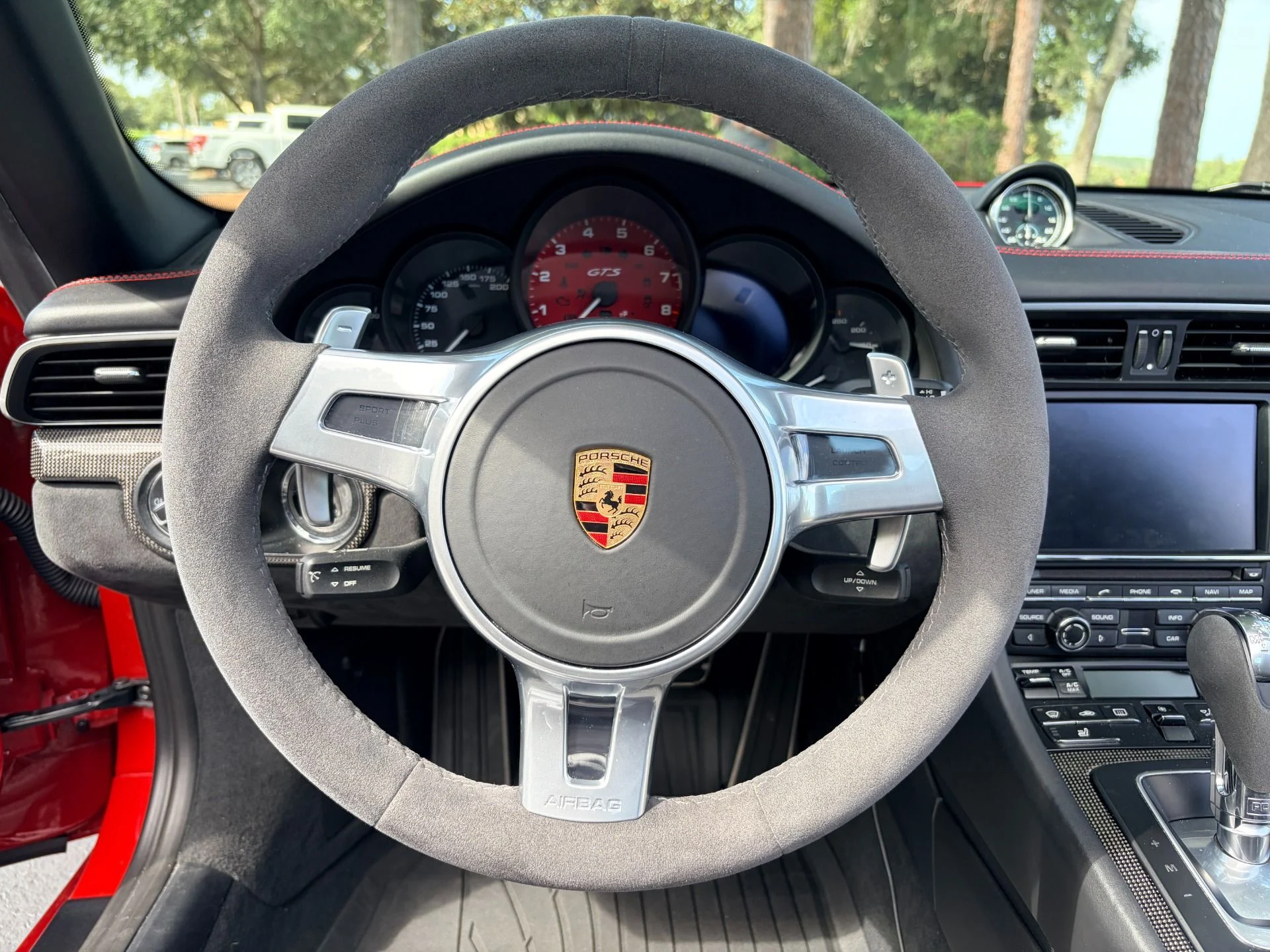 mph022_3772958540_Used_2016_Porsche_911_Targa_4_GTS_1791582936_cdd87a1e3a