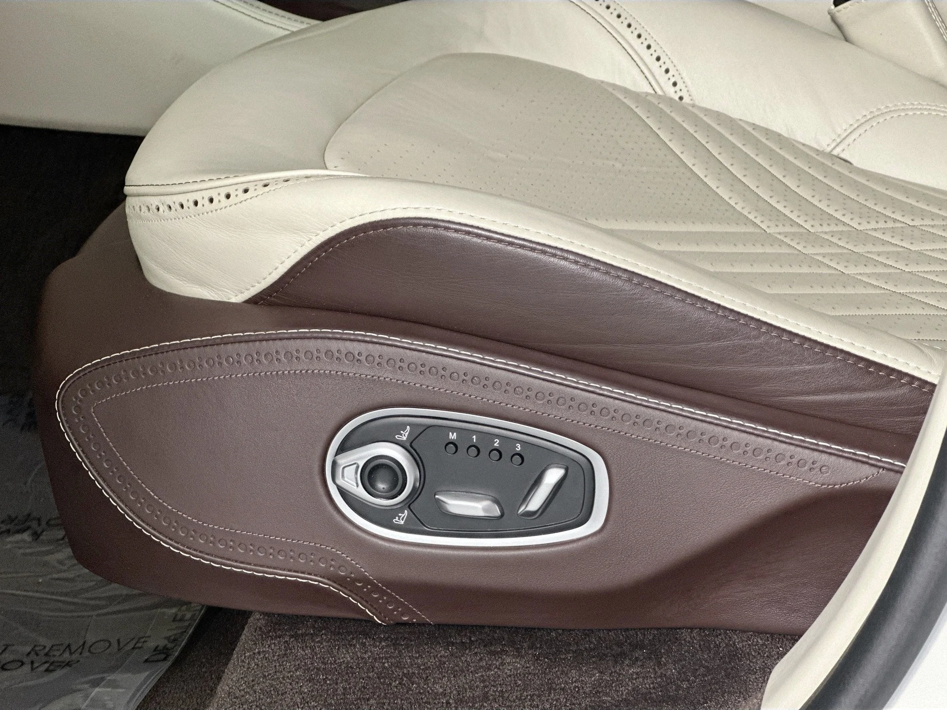 mph022_3775923397_23_6680fa048b