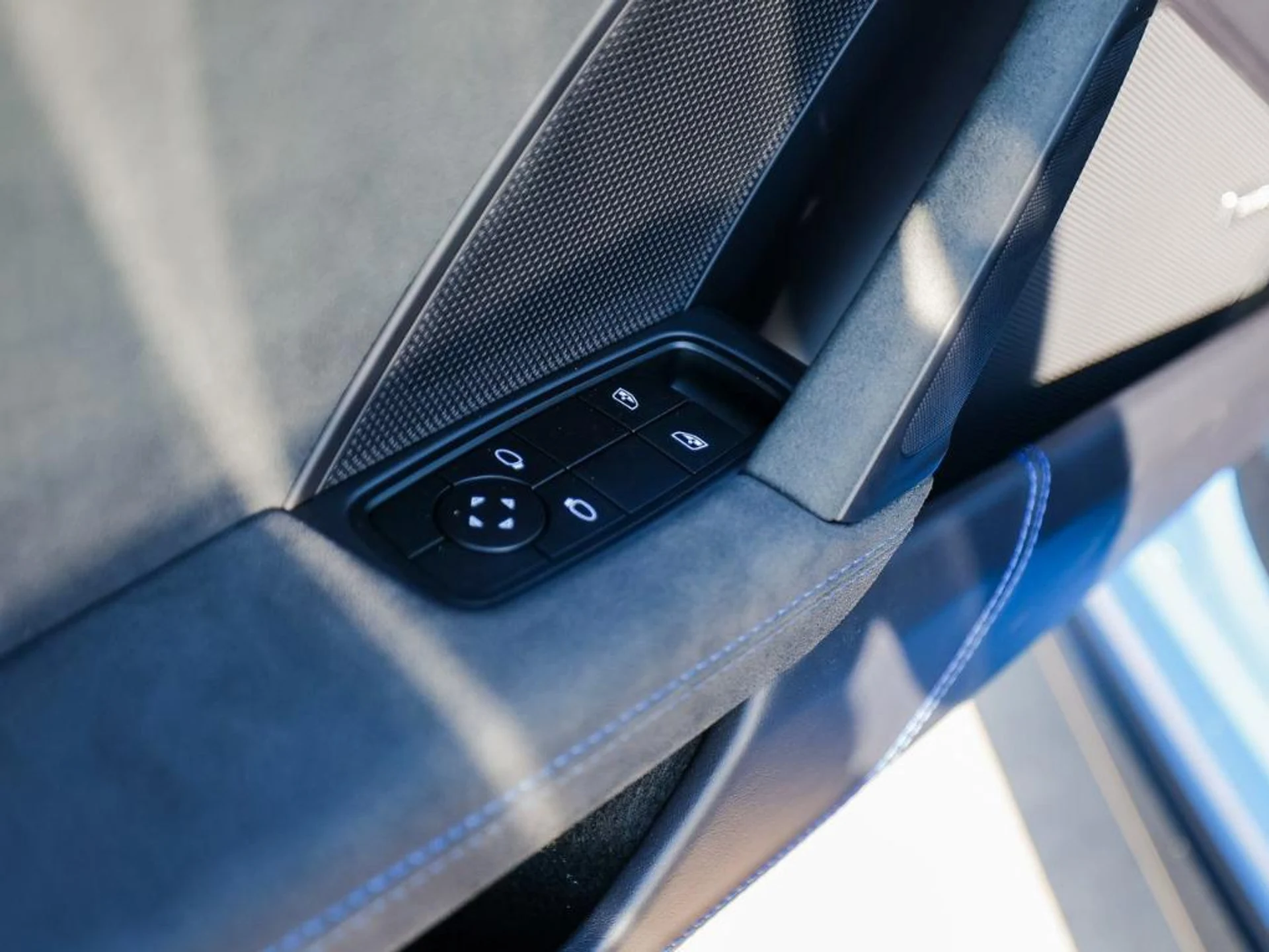 mph022_377658185_d_Oa_Ew_Pd_F_Mwu2_C_8_Pk_K49_Ss_K71_Q_cf5a08bf03