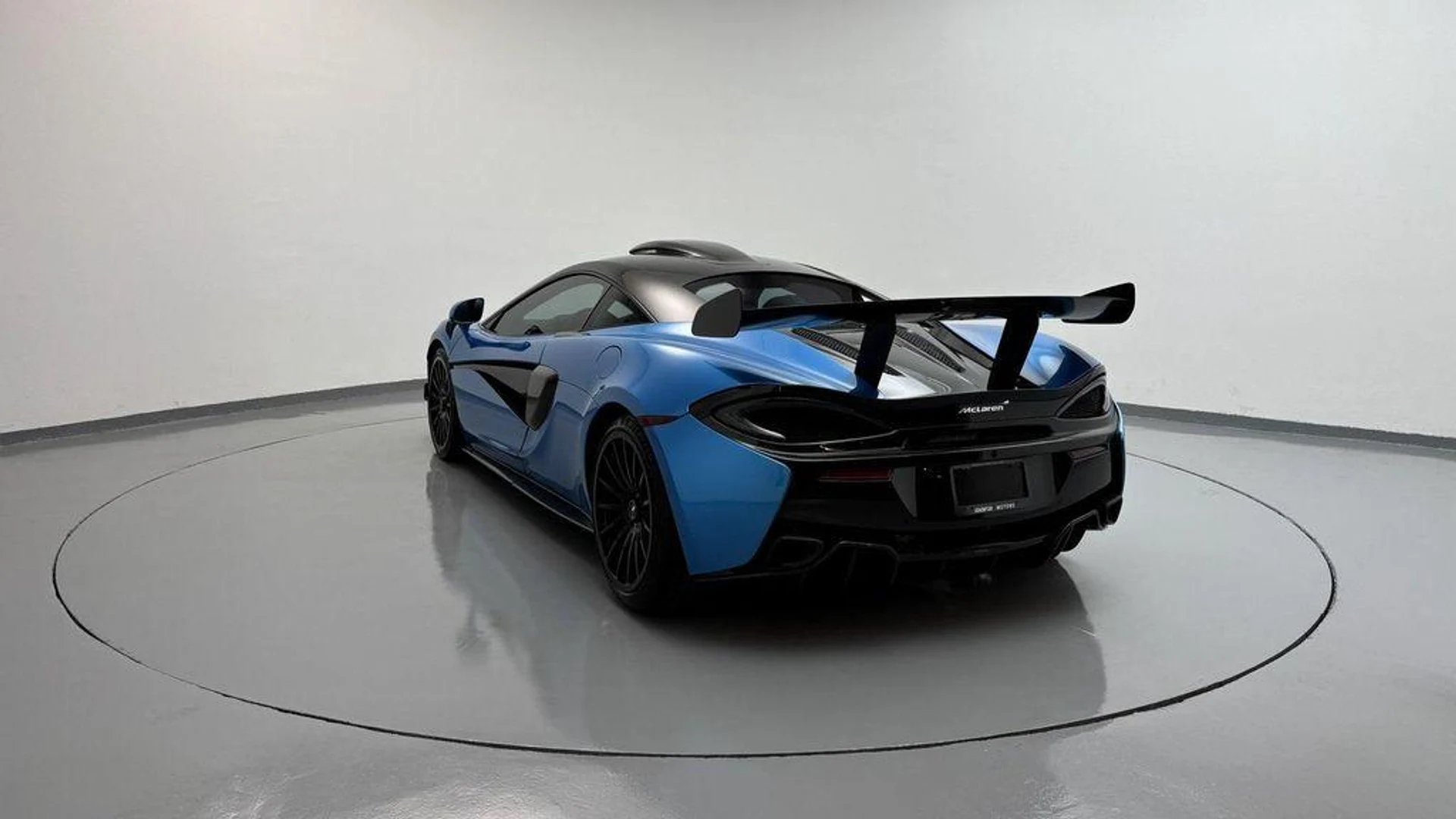 mph022_377702959_AQHVQPA_Ajb_XBW_6y_B_Vnt_Ovc_Hz_G_Wc_3c1aef1d22