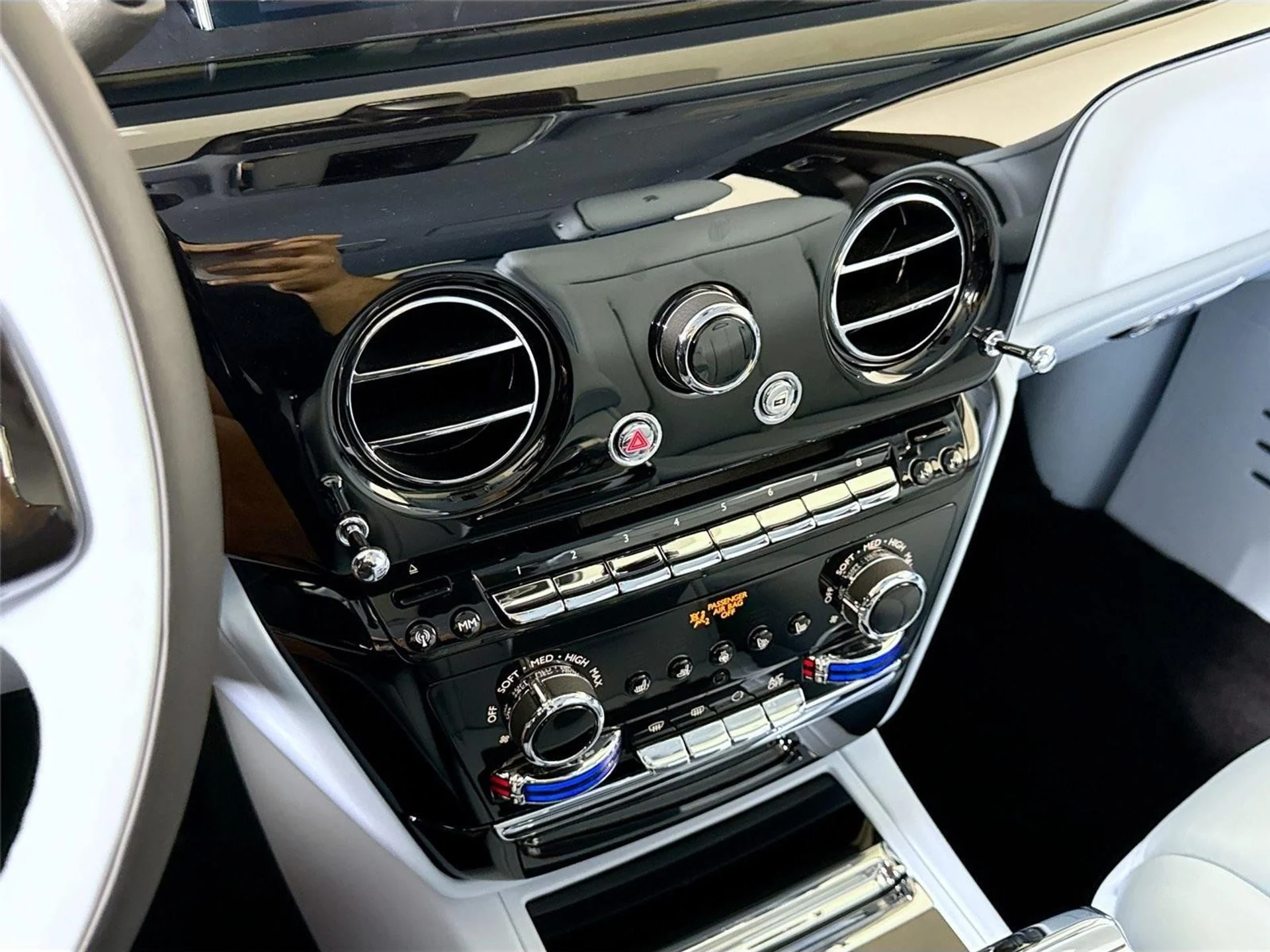 mph022_3777757994_90d7316031620e3d1c17b82c9b19491e_424b9ac31f