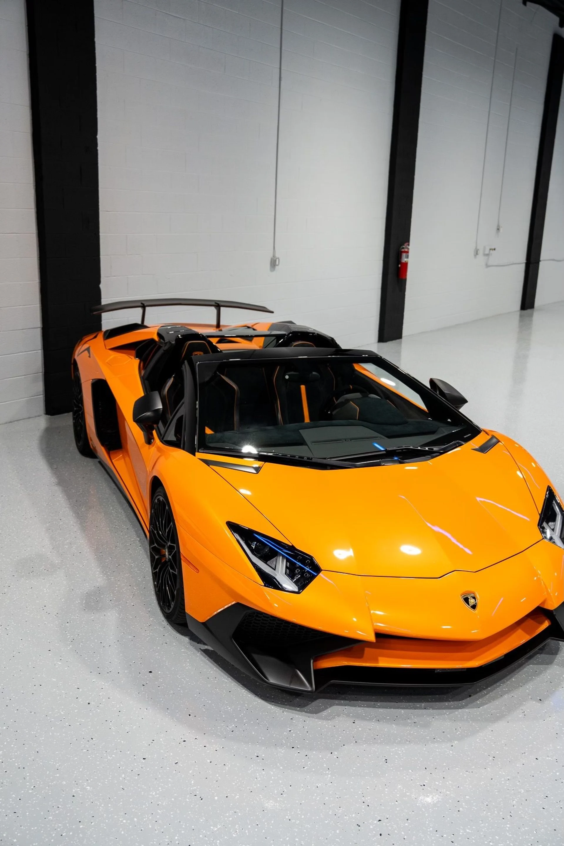 mph022_377846587_Used_2017_Lamborghini_Aventador_LP_750_4_SV_1760729396_4cd9e25b71