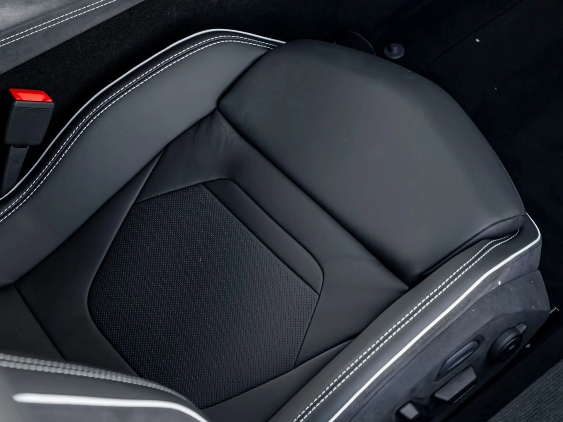 mph022_378058903_23_7785853295