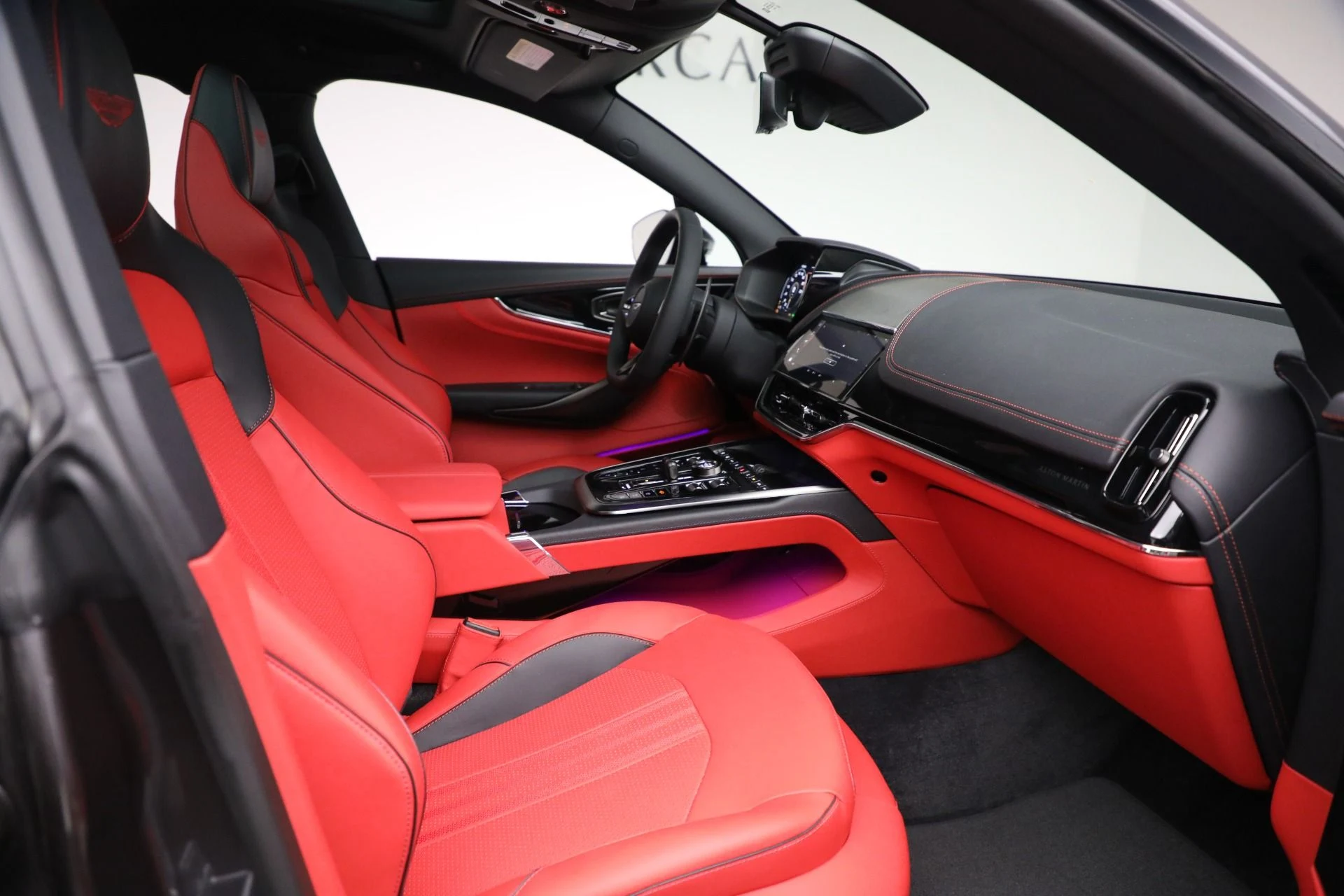 mph022_3781223983_New_2025_Aston_Martin_DBX_707_617ba350f6