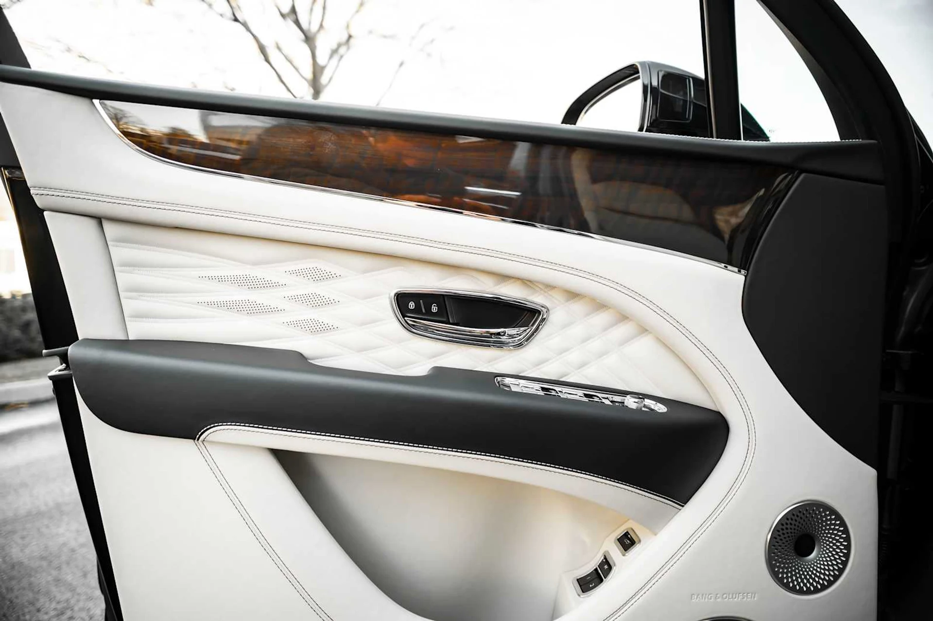 mph022_3781667420_1526d73f9eefd3f0c6b8914584388b77x_44e9bd2a91