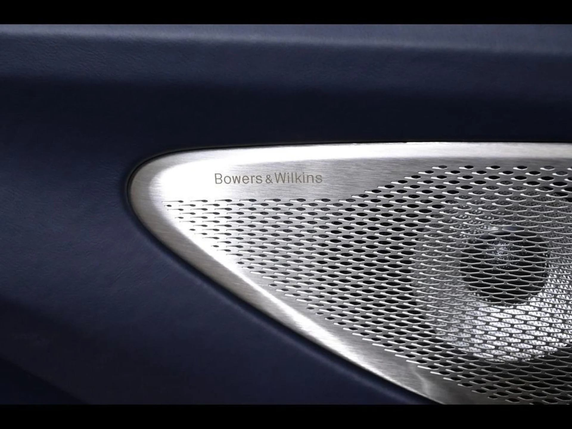 mph022_3789389924_new_2026_aston_martin_vantage_sroadster_11350_23075062_23_1024_9bd3425844
