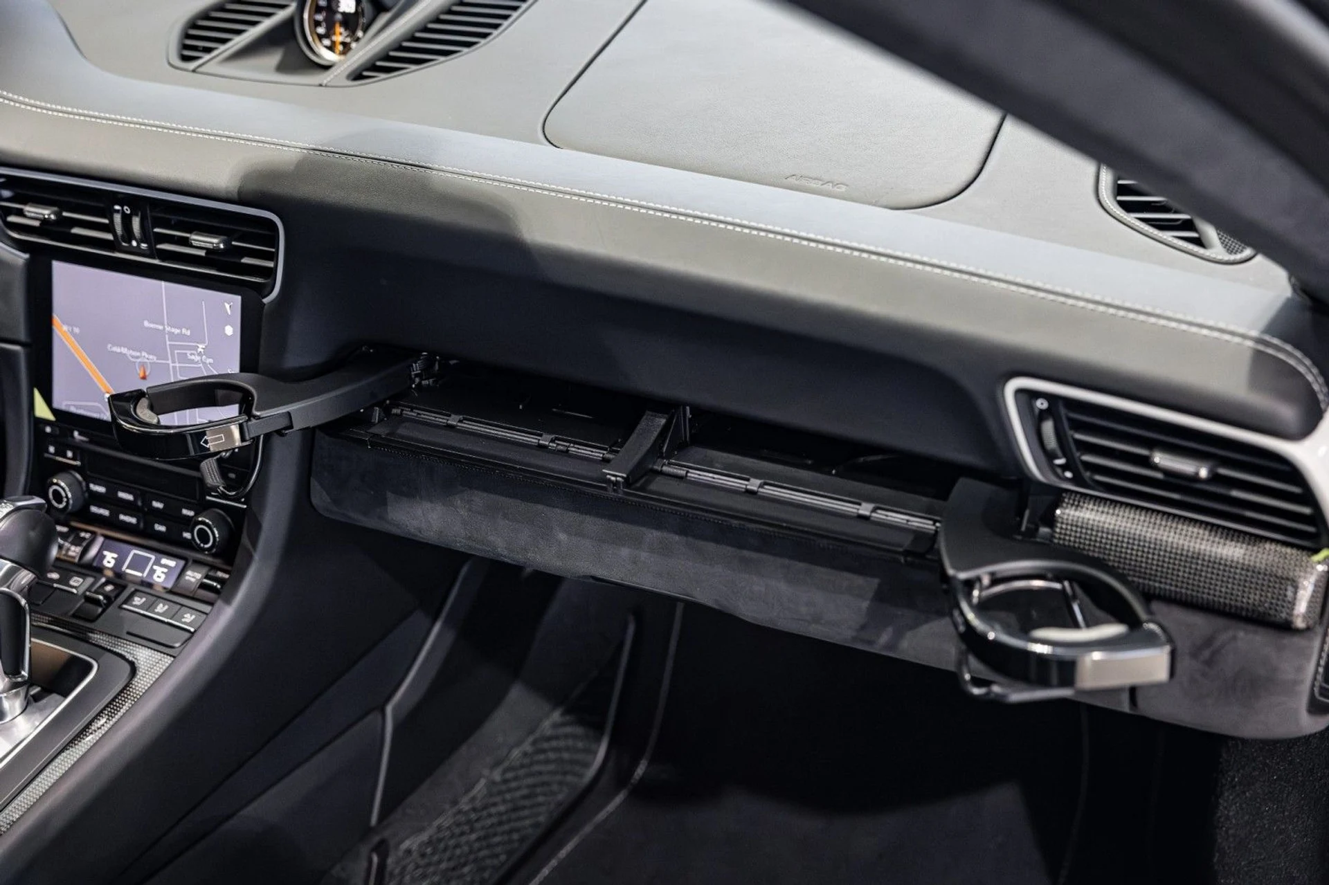 mph022_3791985394_t_A_e708c9c10f