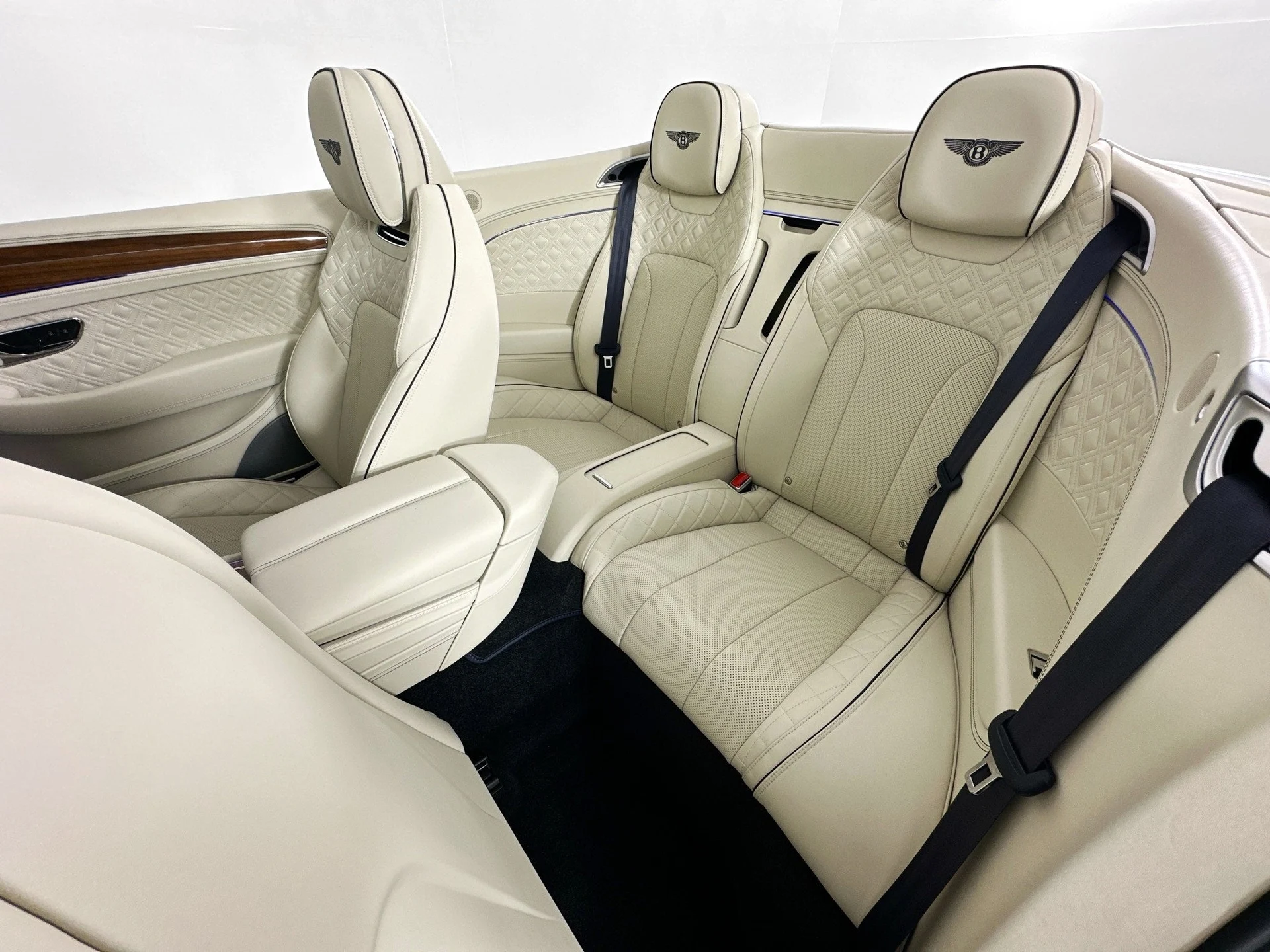 mph022_3793567596_23_6324c1661b