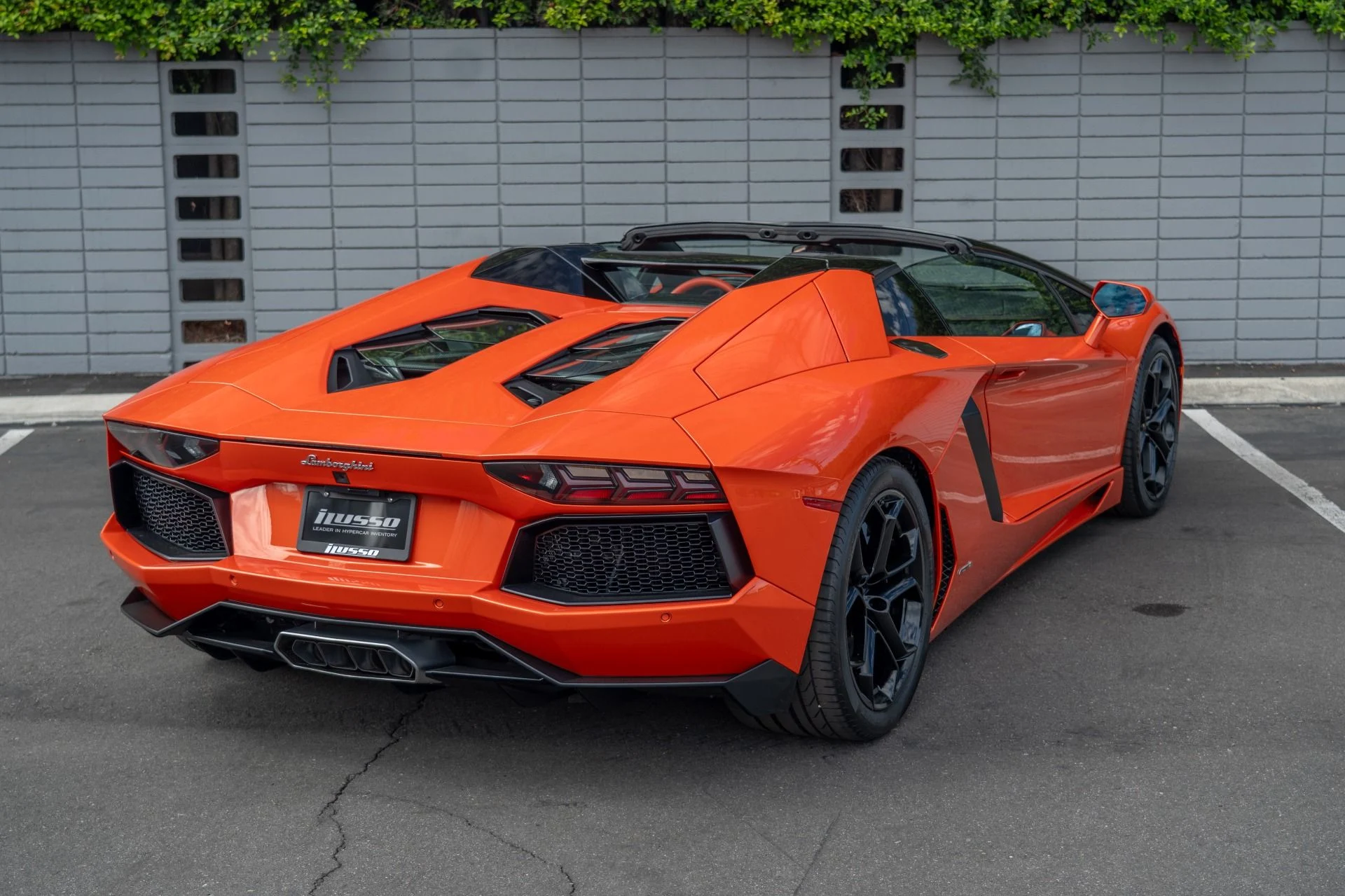 mph022_3795735446_Used_2014_Lamborghini_Aventador_LP_700_4_1760049910_a5853e5b15