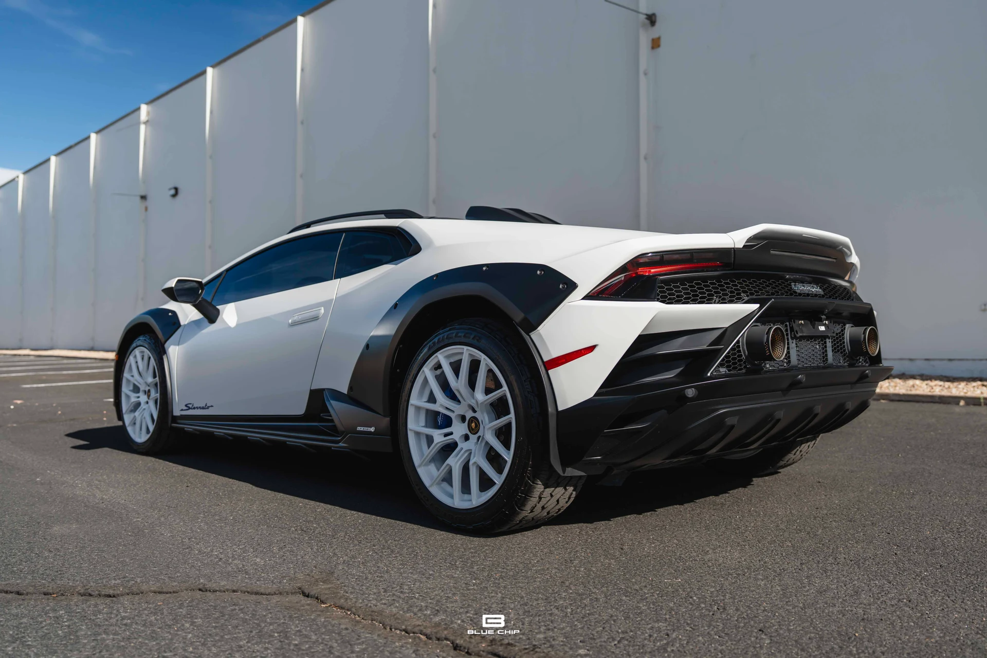 mph022_3800709234_6a31cfe245e2f02682803fd3_2024_Lamborghini_Huracan_Sterrato_23_50c302bcb4