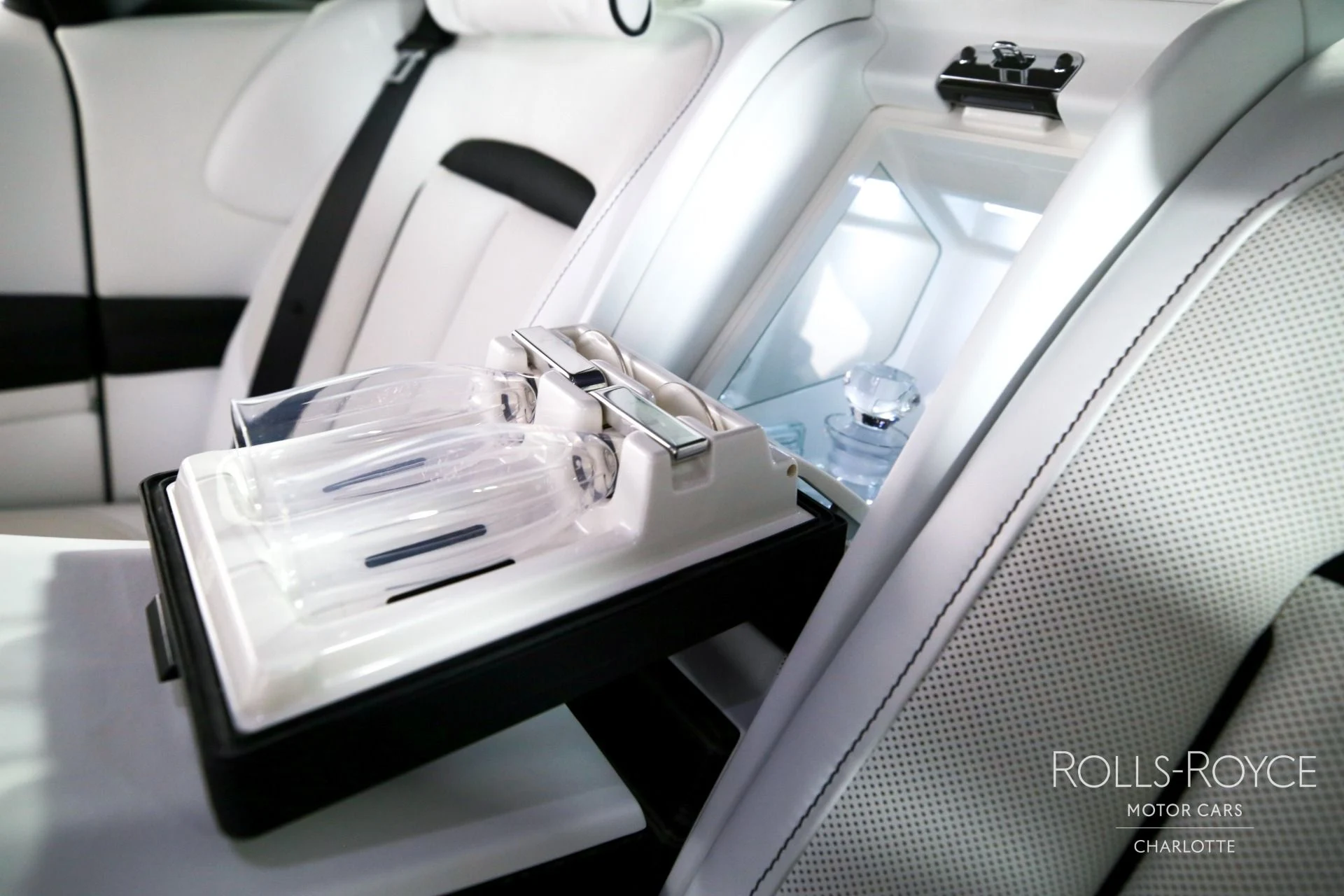 mph022_3801174368_Used_2021_Rolls_Royce_Ghost_1787242896_c1404e2f8a