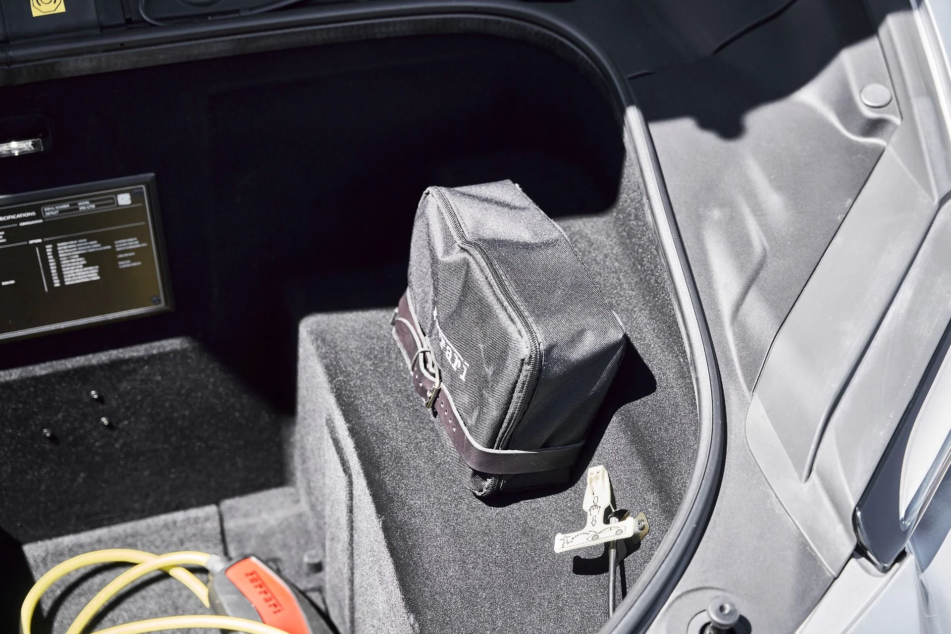 mph022_3801242389_Used_2022_Ferrari_296_GTB_Base_1776124618_3342315475