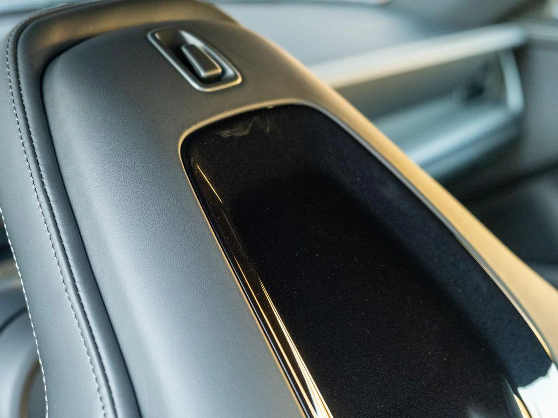 mph022_3803343165_Kz_Hgfiggrike_LG_Nce_L_y_Yi_D9ffw_495819be27