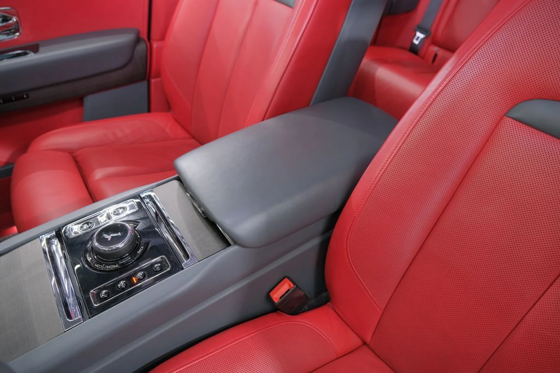 mph022_3807549599_34bbb61f5f052735a706433b260b070b_df0637794d