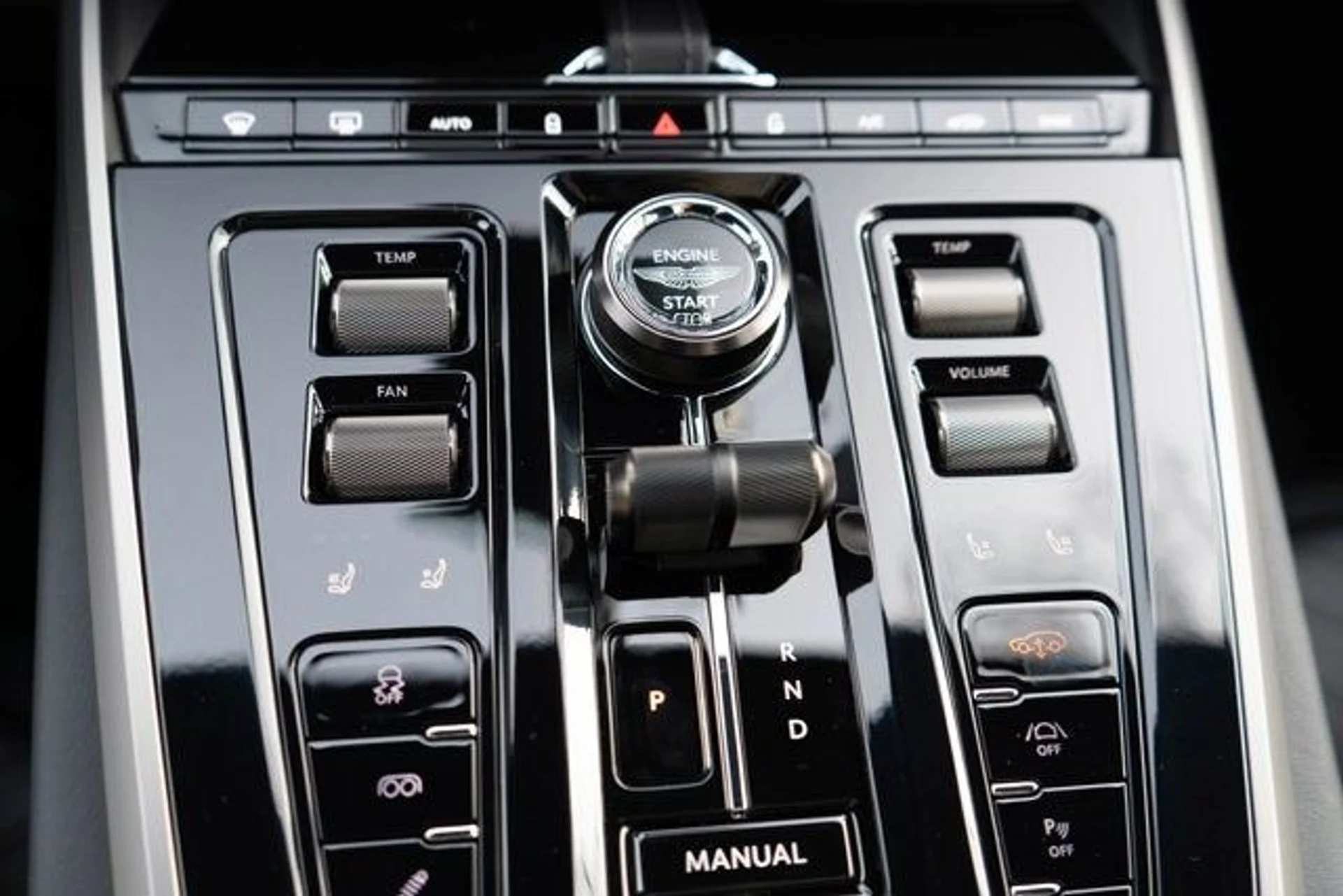 mph022_3811647011_23_e2a730763e