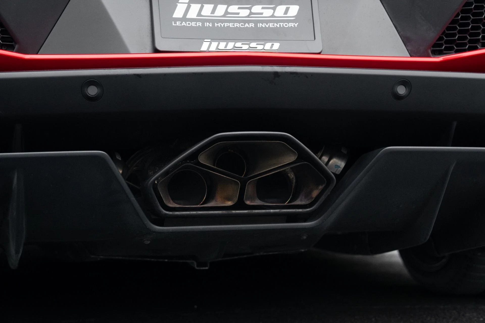 mph022_3815776213_Used_2018_Lamborghini_Aventador_Roadster_LP_740_4_S_1770343320_10b2e5db28