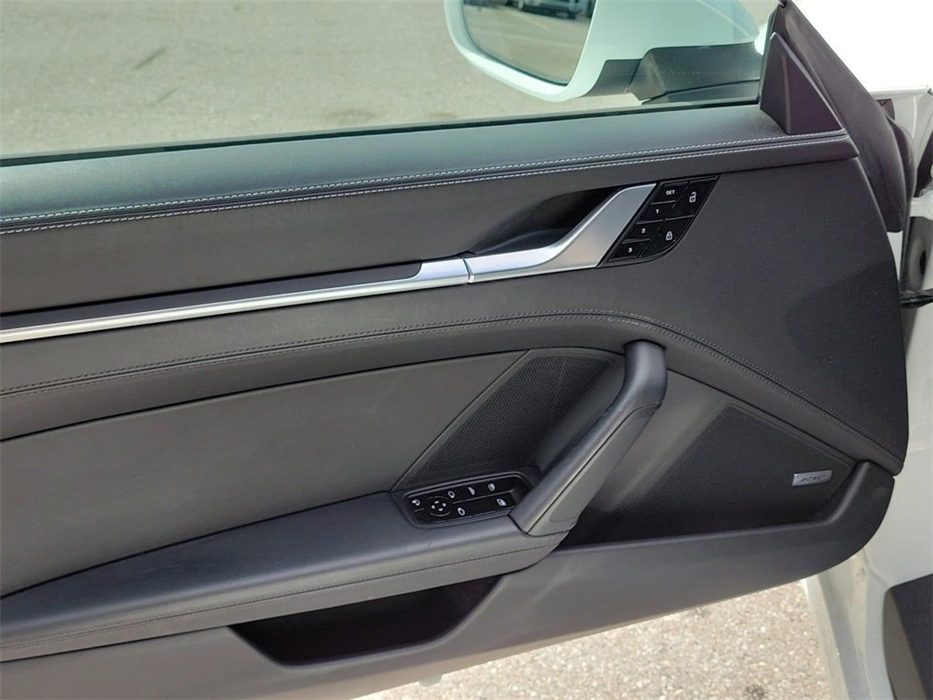 mph022_3817225918_23_cd2322fb43