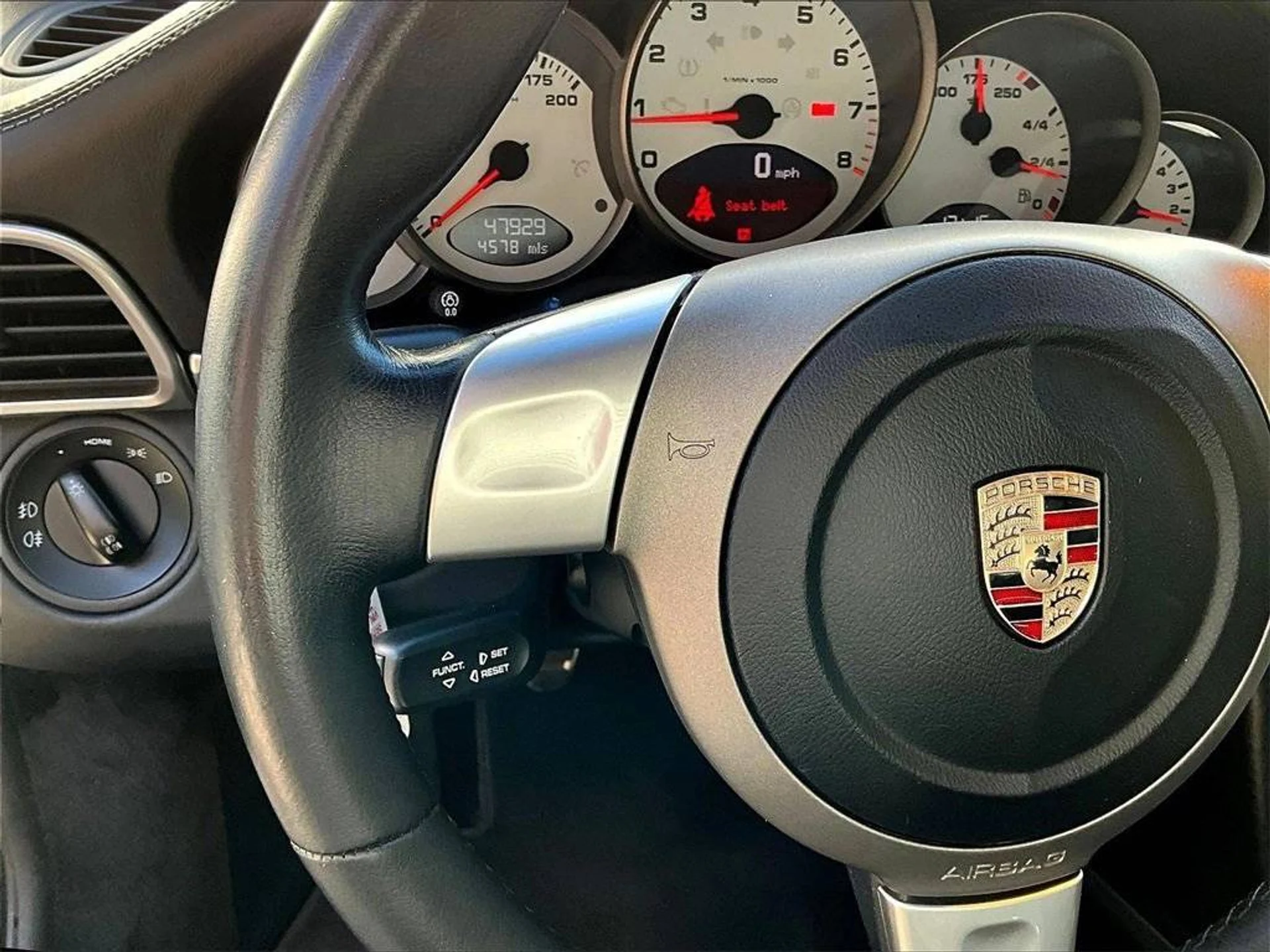 mph022_3817889259_1280_5a8c4d09d3