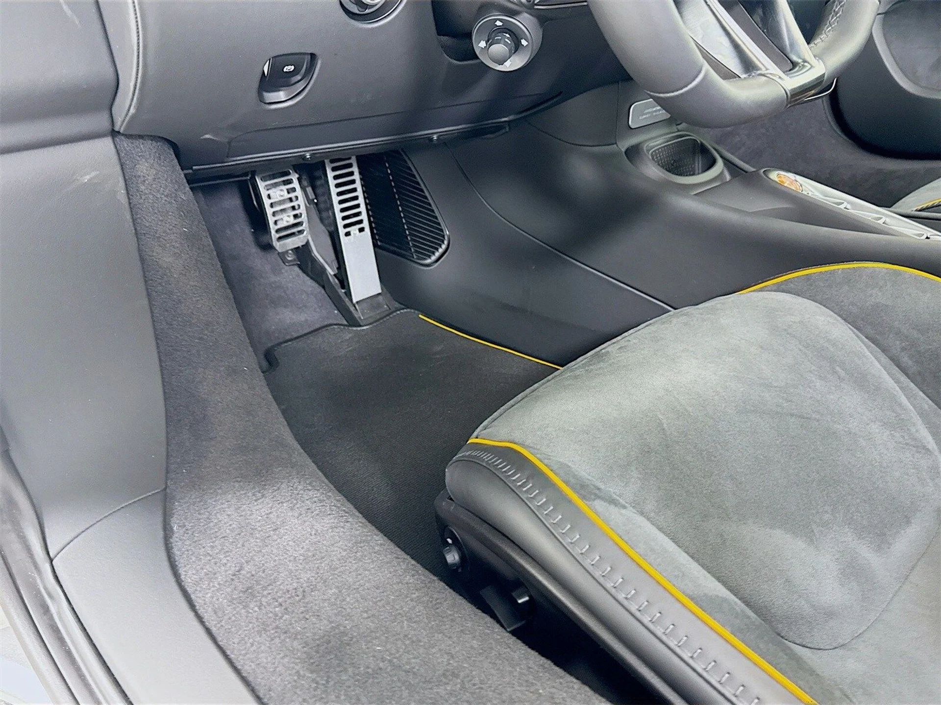 mph022_38188205_0e96dbc4e2d24b2cccde8d52507523d8x_b639d098cb