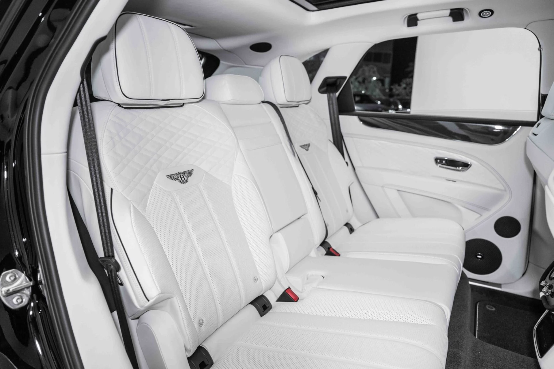 mph022_3821654536_Used_2024_Bentley_Bentayga_S_V8_1721581945_0718f9bd4d
