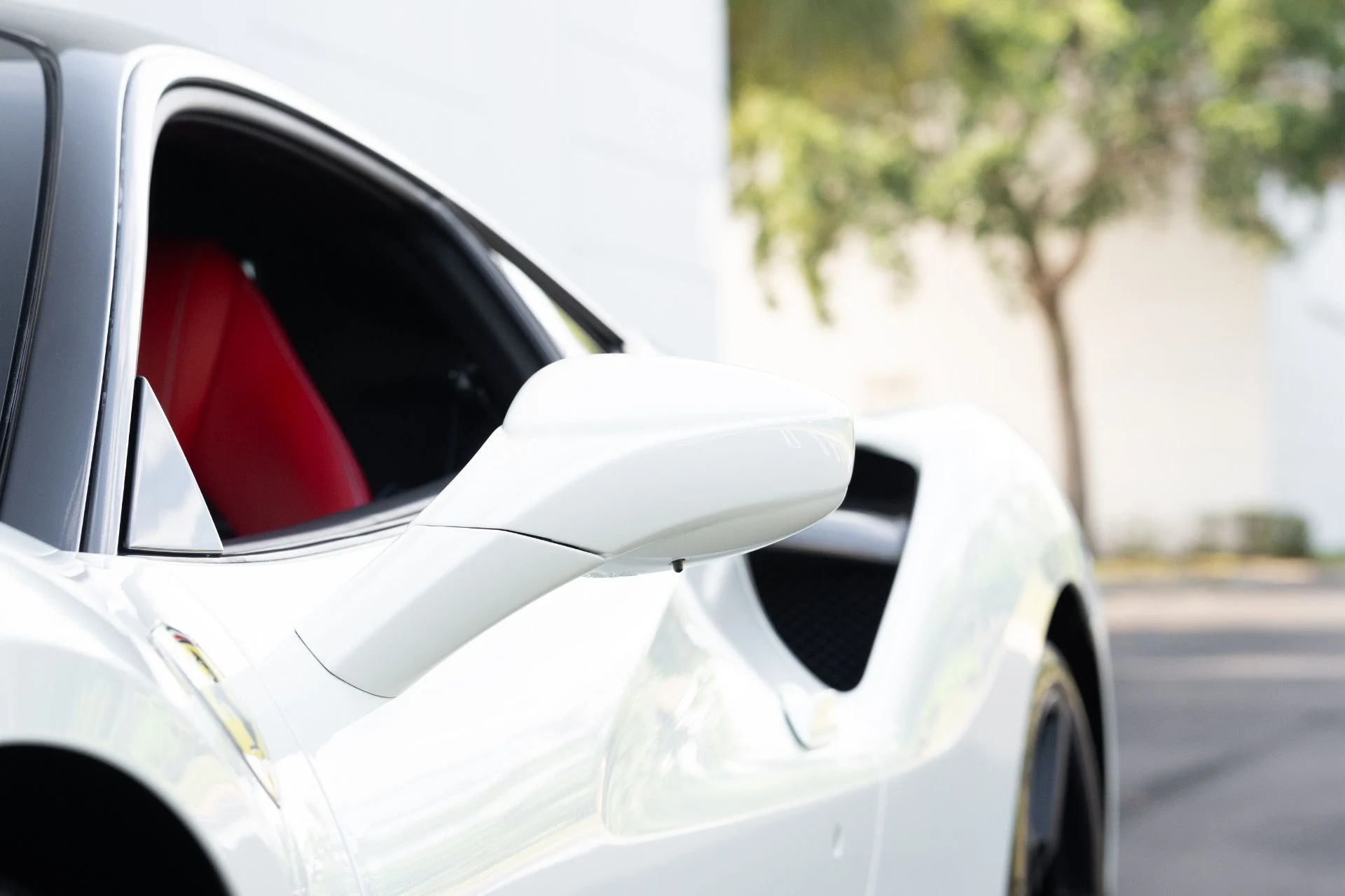 mph022_3822260022_Used_2017_Ferrari_488_GTB_1776194926_58d728f613