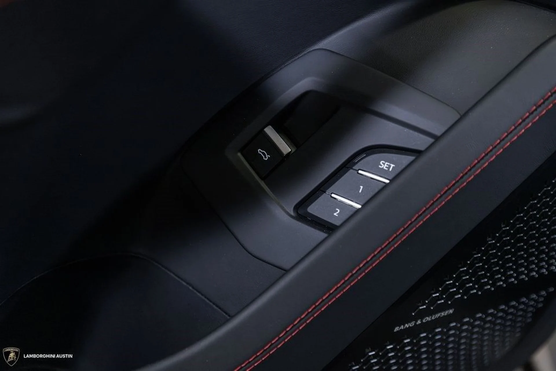 mph022_3823654871_45f74353b372607c9a6d6c7428316bb3x_56b1e42811