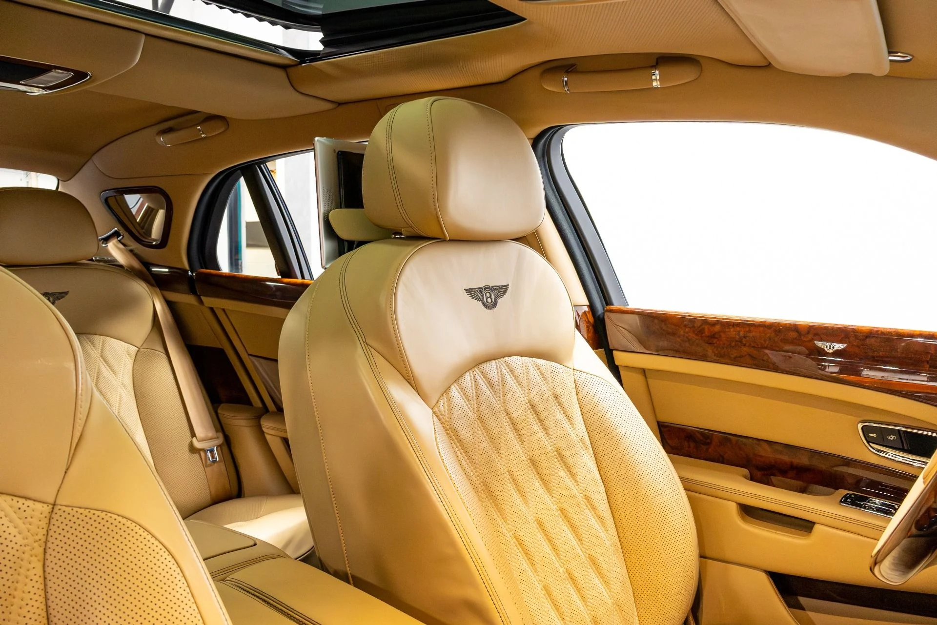 mph022_3824189026_Used_2017_Bentley_Mulsanne_1775514187_0409f5a503