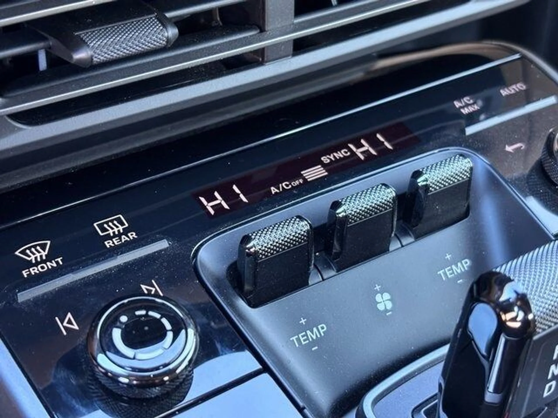 mph022_3825595359_9cb7c1050bd1b9e24be191dfc04a0a9ex_491bb17ec3