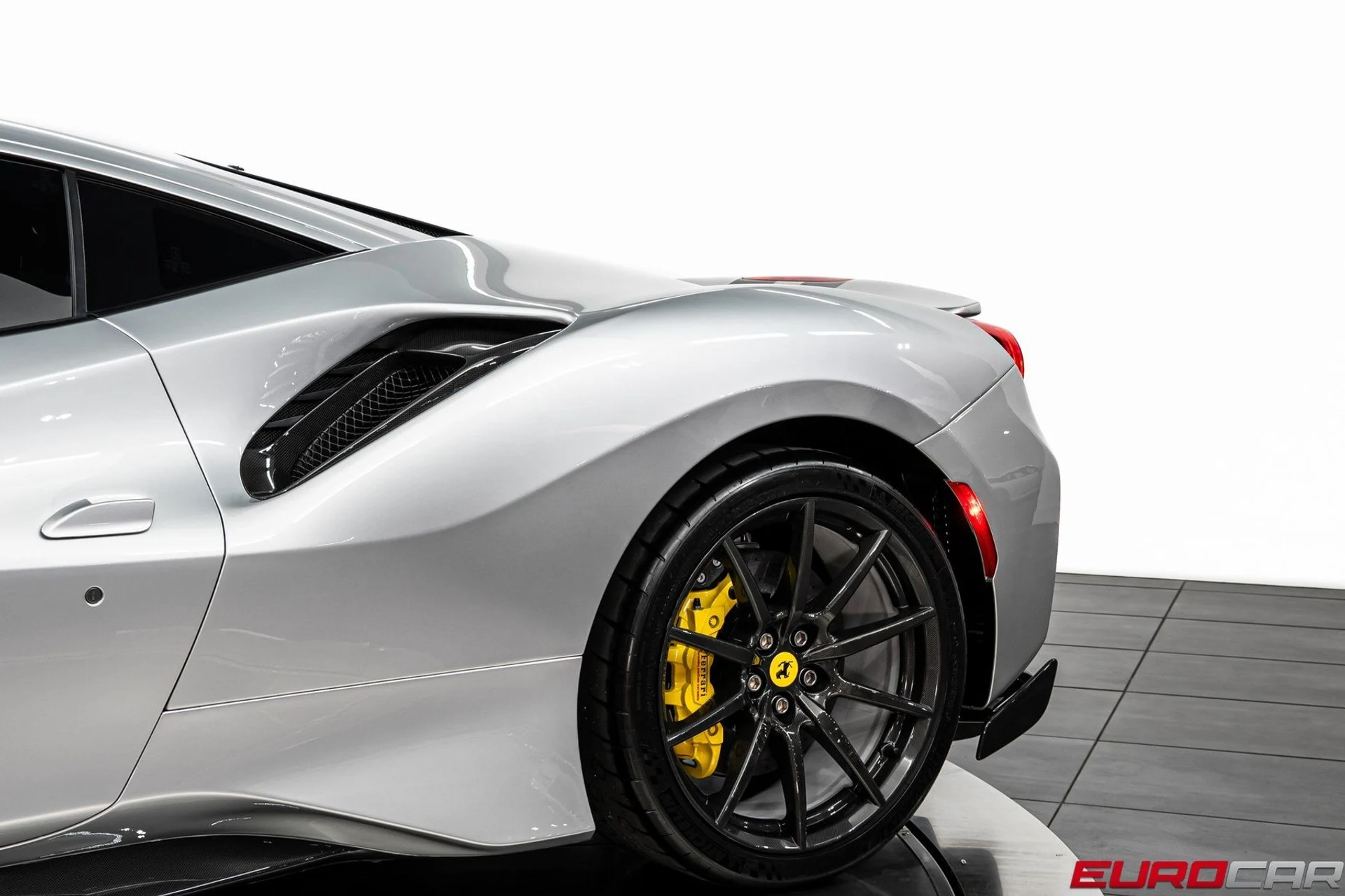 mph022_3835957938_image_23_60eb441322