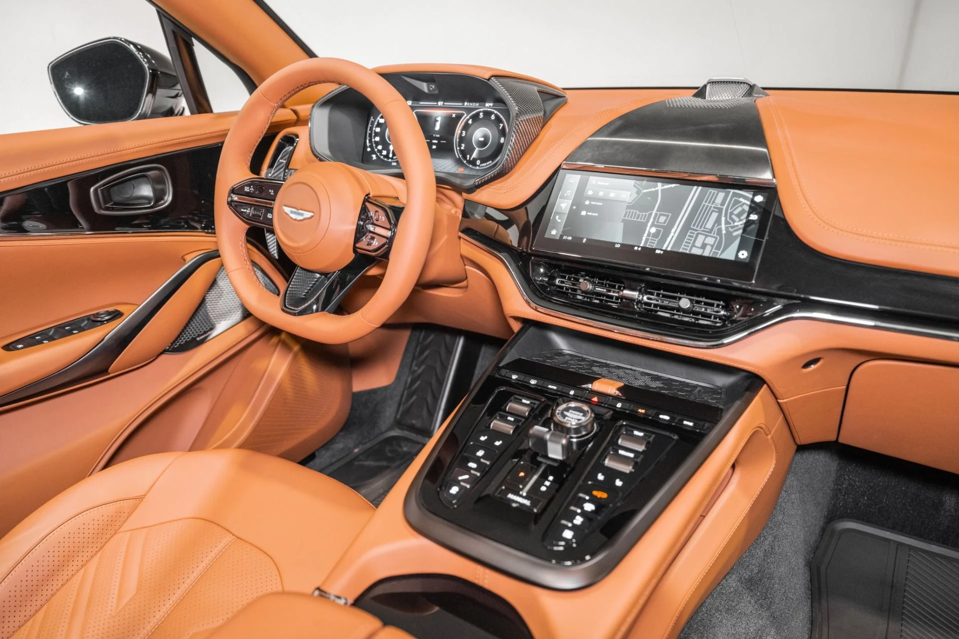 mph022_3842154711_New_2026_Aston_Martin_DBX_S_1780937216_119f9d8f53