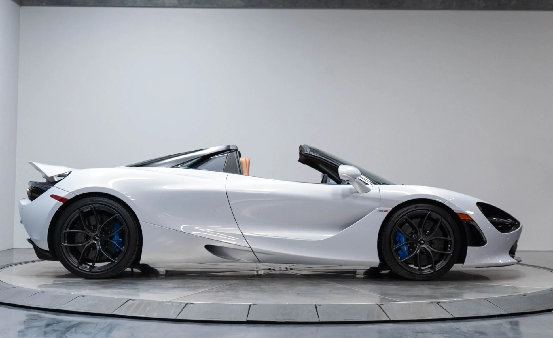 mph022_3848306922_Used_2020_Mc_Laren_720_S_Luxury_1783456114_50cc816056