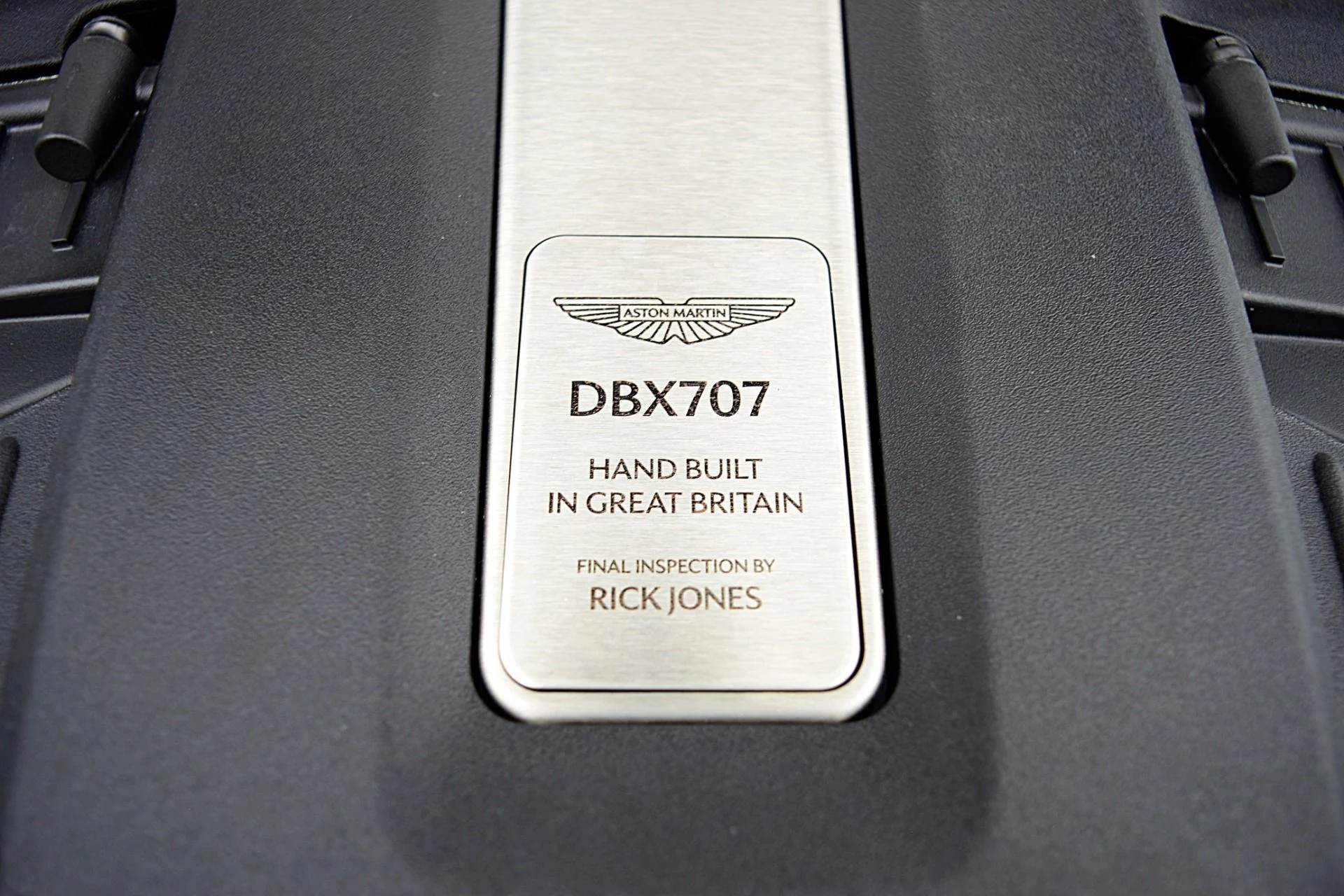 mph022_3849239543_New_2025_Aston_Martin_DBX_707_6298a002c8