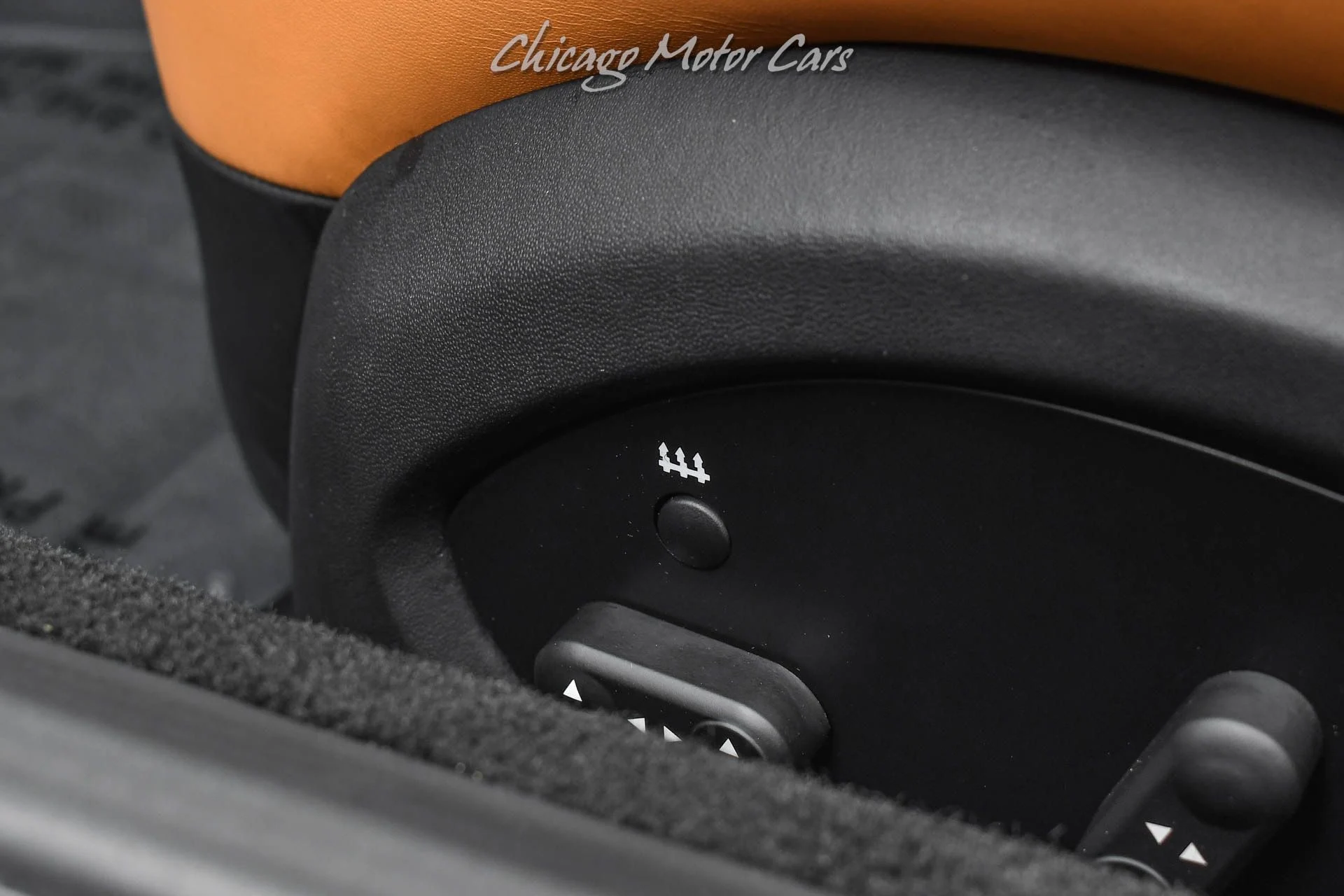 mph022_3851862111_13090_p23_l_70812c9f32